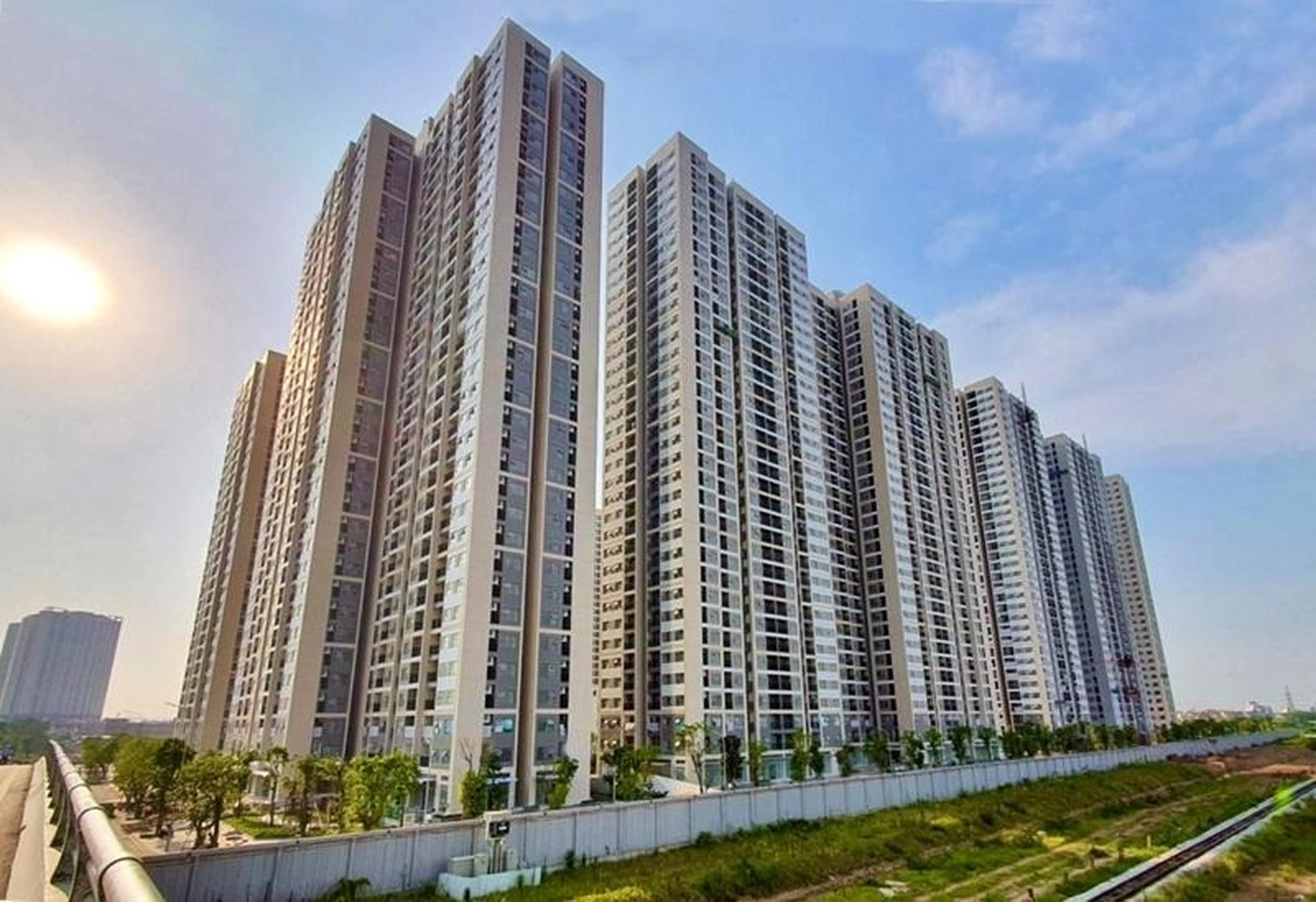 “Xuống tiền” mua chung cư ngay từ đợt mở bán đầu tiên của dự án: Nên hay không nên?