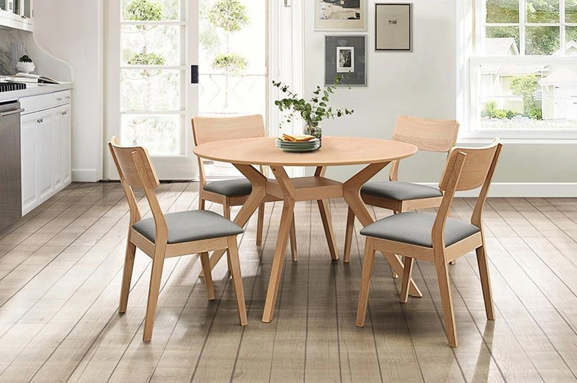 Cách chọn kích thước chính xác cho bộ bàn ăn gia đình
