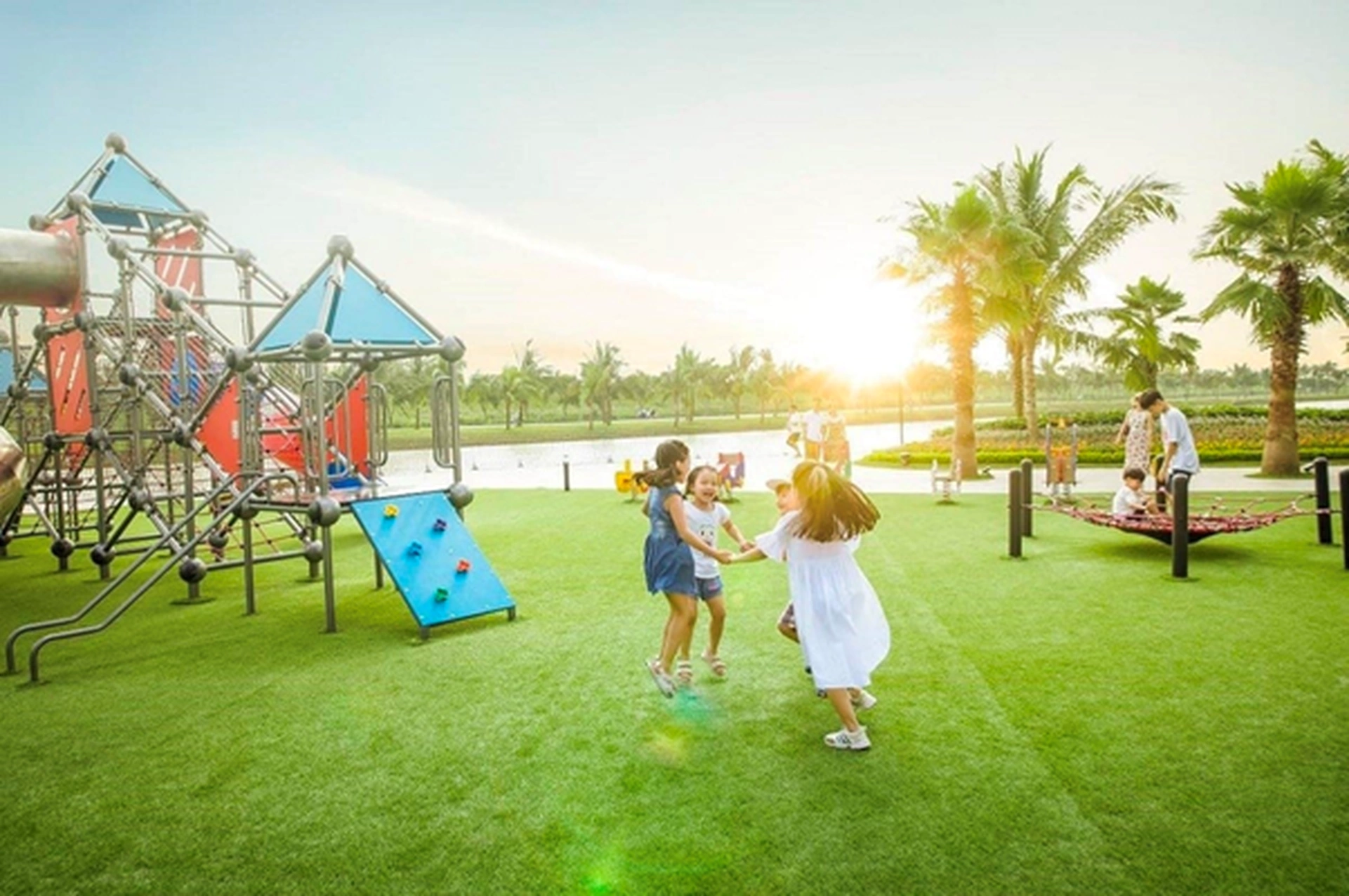 Sân chơi trẻ em trong Vinhomes Ocean Park 1 mở cửa lúc mấy giờ?
