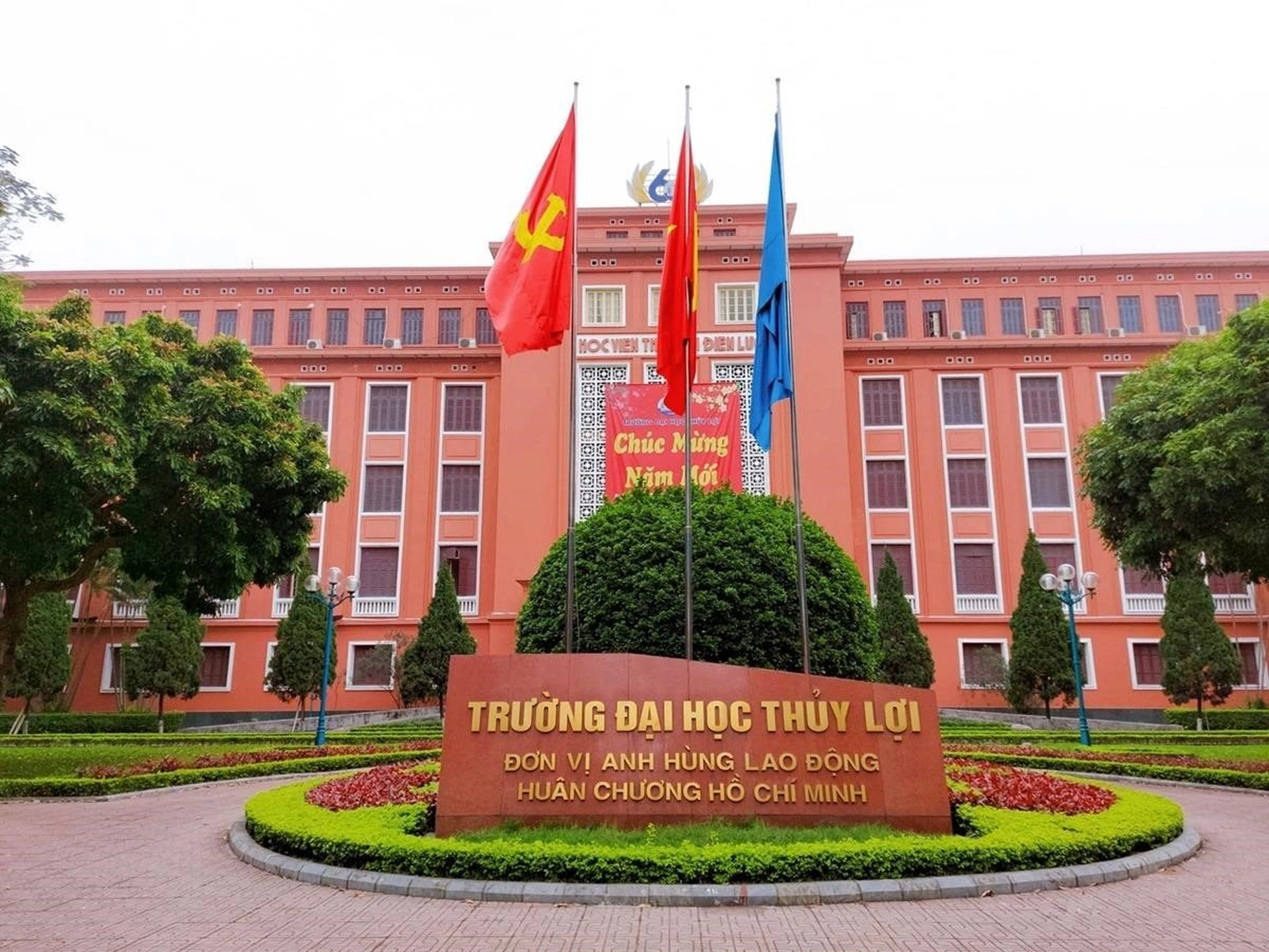 Top 3 trường đại học, học viện gần chung cư Le Capitole quận Đống Đa