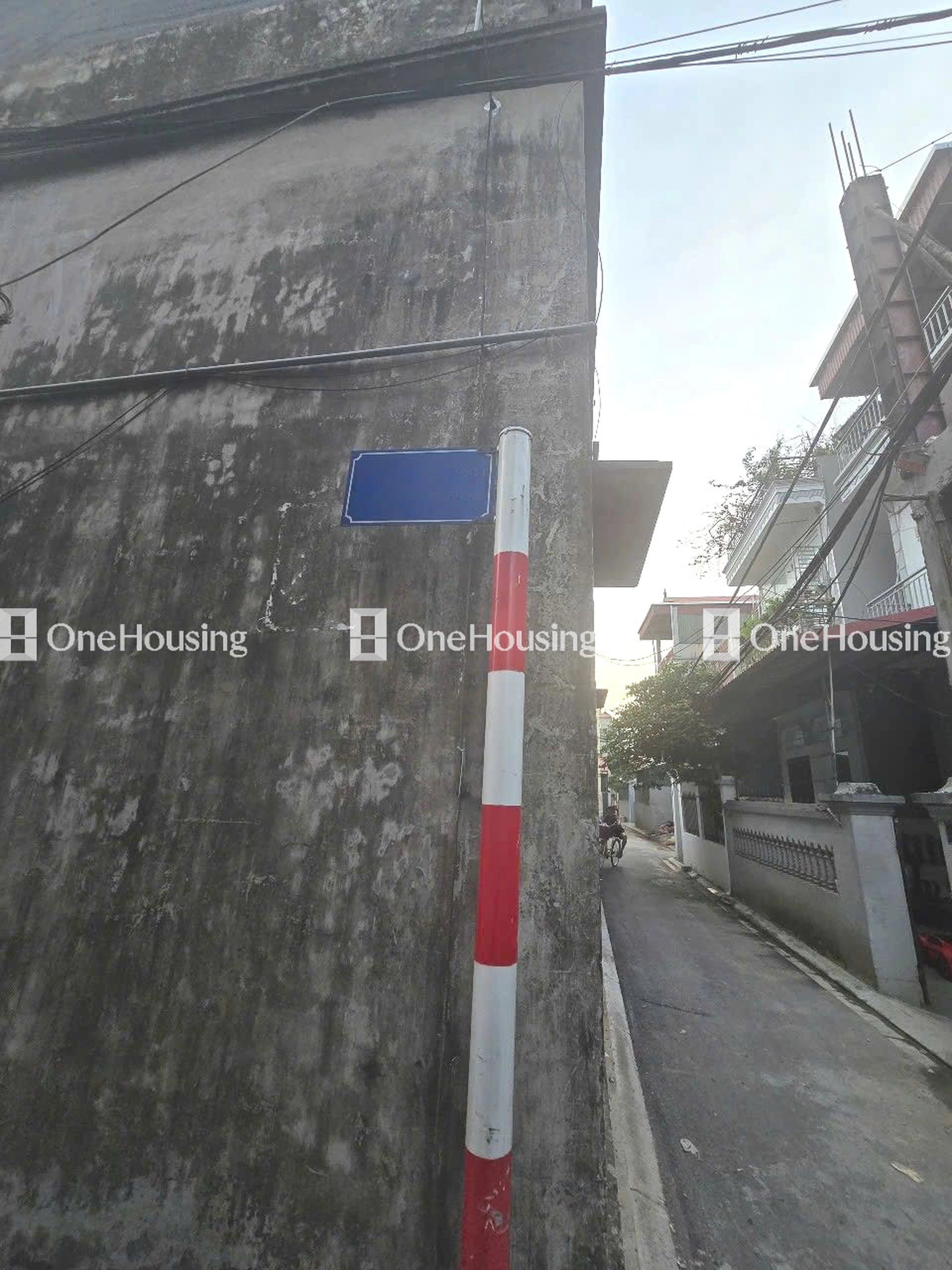 Nhà mặt ngõ cách Đường Yên Thường 100m, X. Yên Thường, H. Gia Lâm, TP. Hà Nội