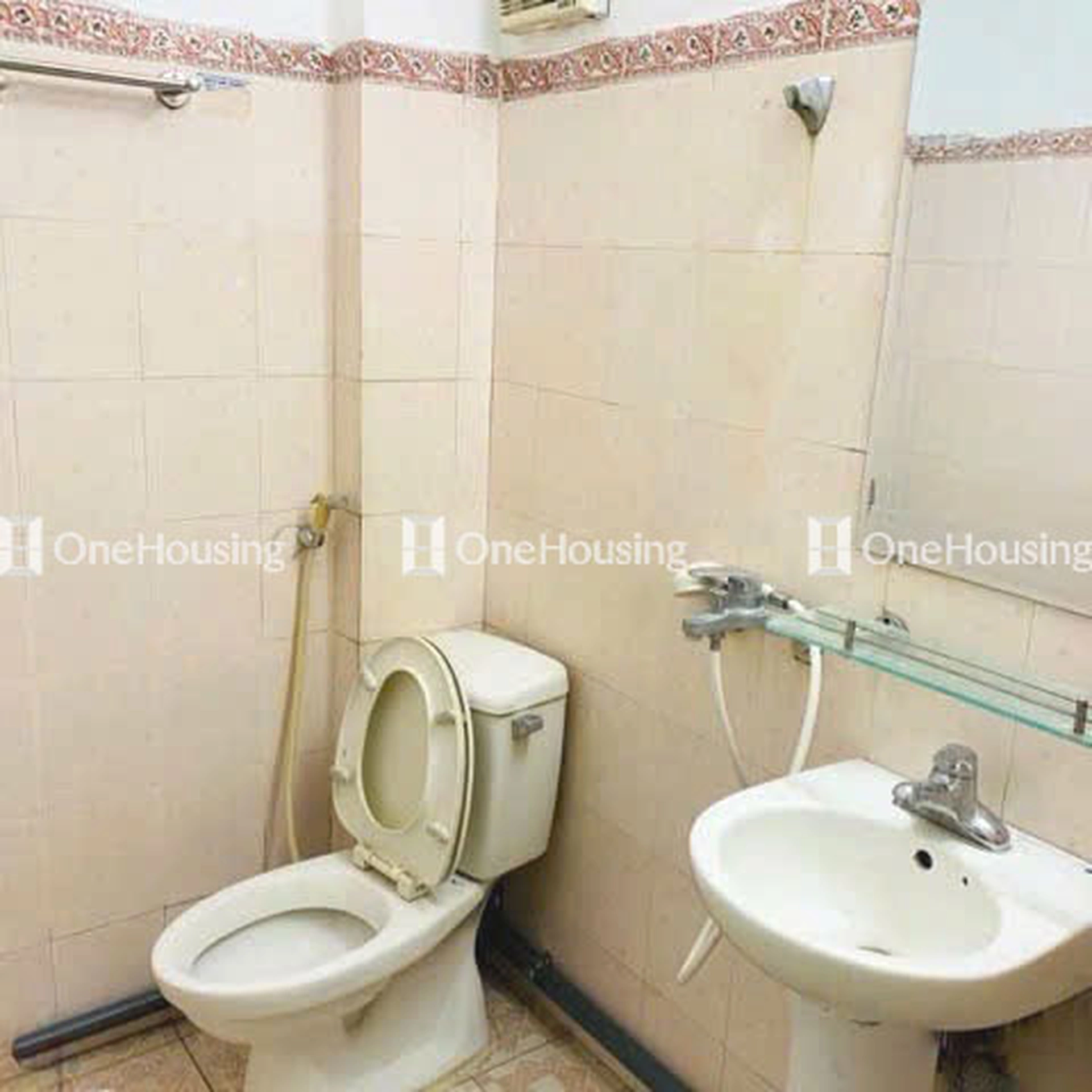 Nhà mặt ngõ cách Trần Duy Hưng 30m, P. Trung Hòa, Q. Cầu Giấy, TP. Hà Nội