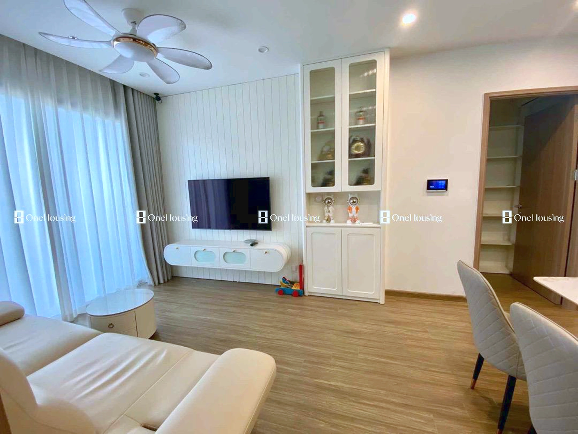 Căn 2PN toà P3 - The Pavilion - Vinhomes Ocean Park