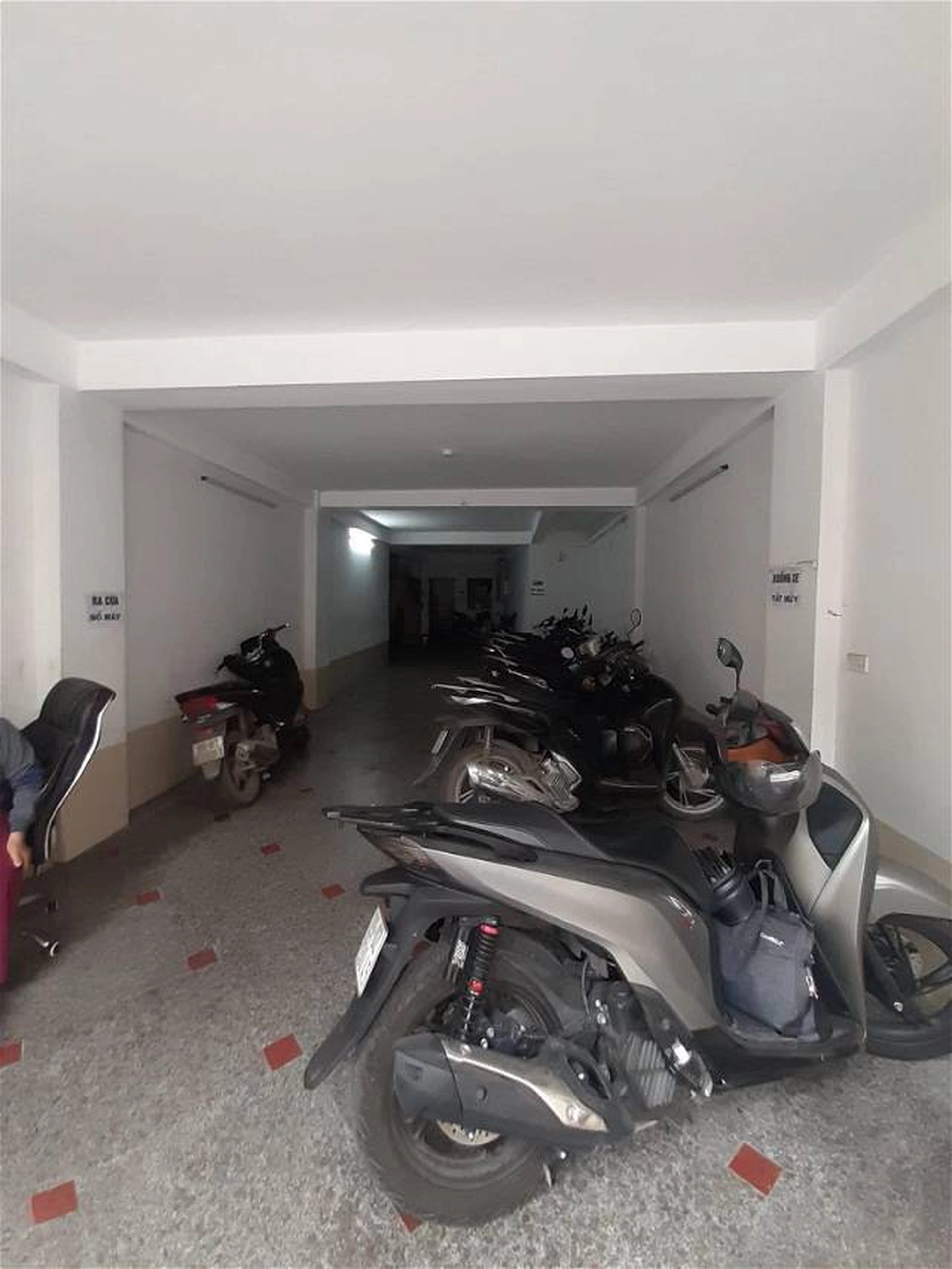 Nhà mặt phố Hoàng Văn Thái, P. Khương Trung, Q. Thanh Xuân, TP. Hà Nội