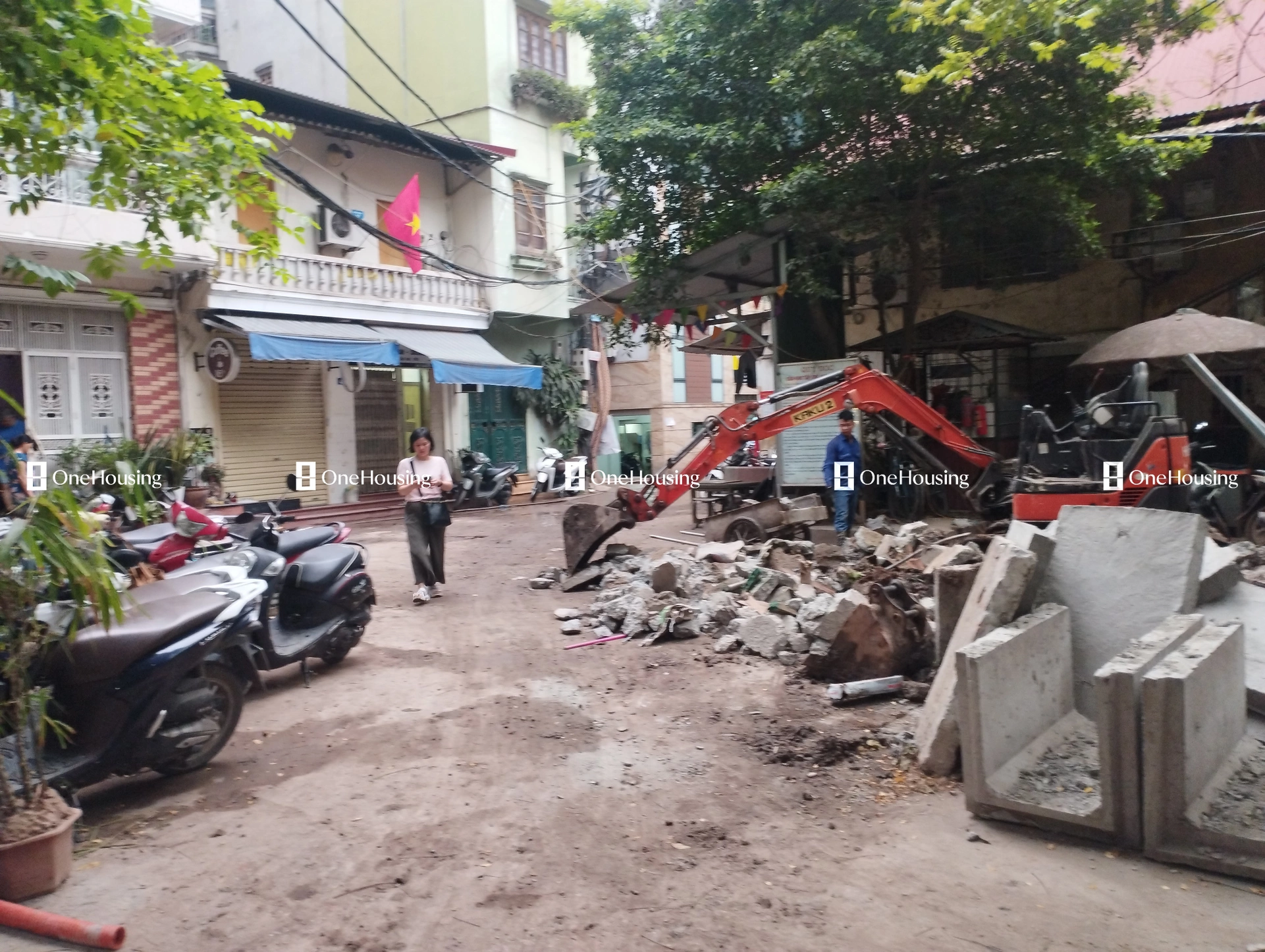 Nhà mặt ngõ cách Lý Nam Đế 100m, P. Hàng Mã, Q. Hoàn Kiếm, TP. Hà Nội