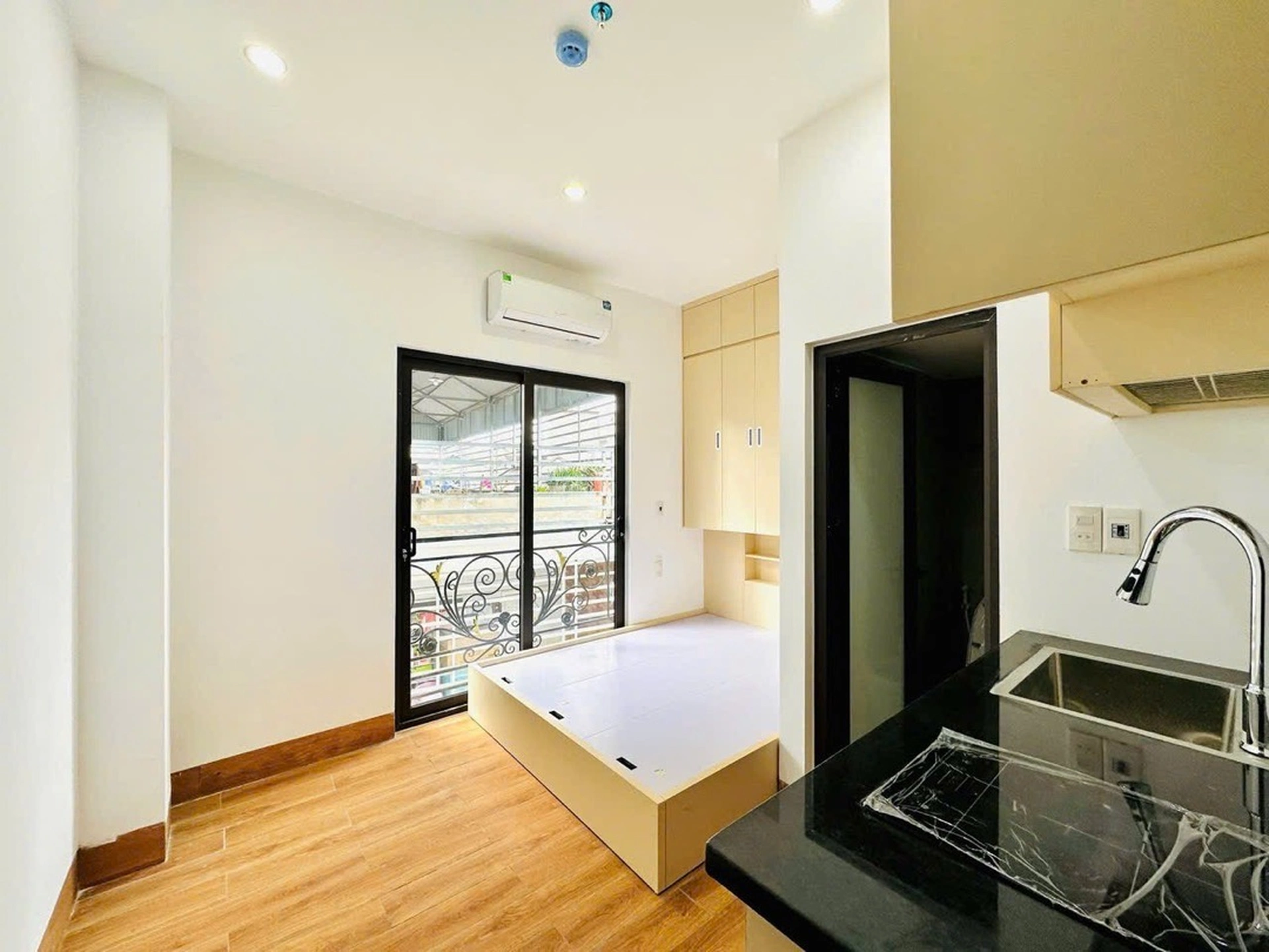 Nhà mặt ngõ cách Minh Khai 50m, P. Vĩnh Tuy, Q. Hai Bà Trưng, TP. Hà Nội