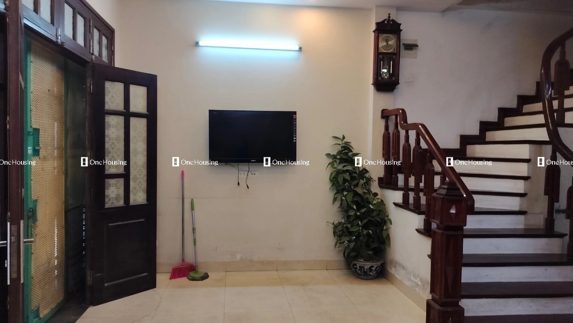 Nhà mặt ngõ cách Pháo Đài Láng 90m, P. Láng Thượng, Q. Đống Đa, TP. Hà Nội