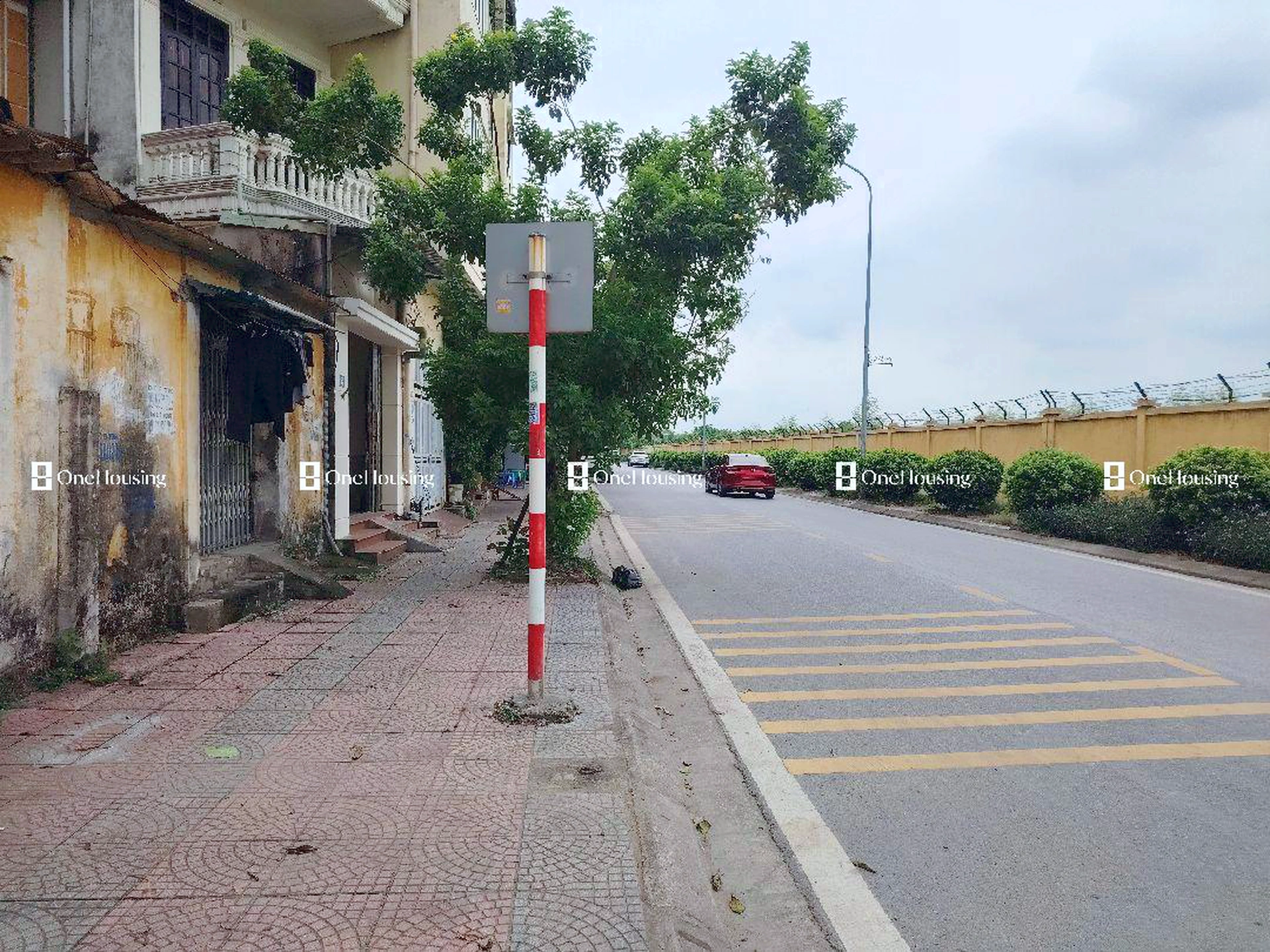 Nhà mặt phố Tạ Đông Trung, P. Gia Thụy, Q. Long Biên, TP. Hà Nội