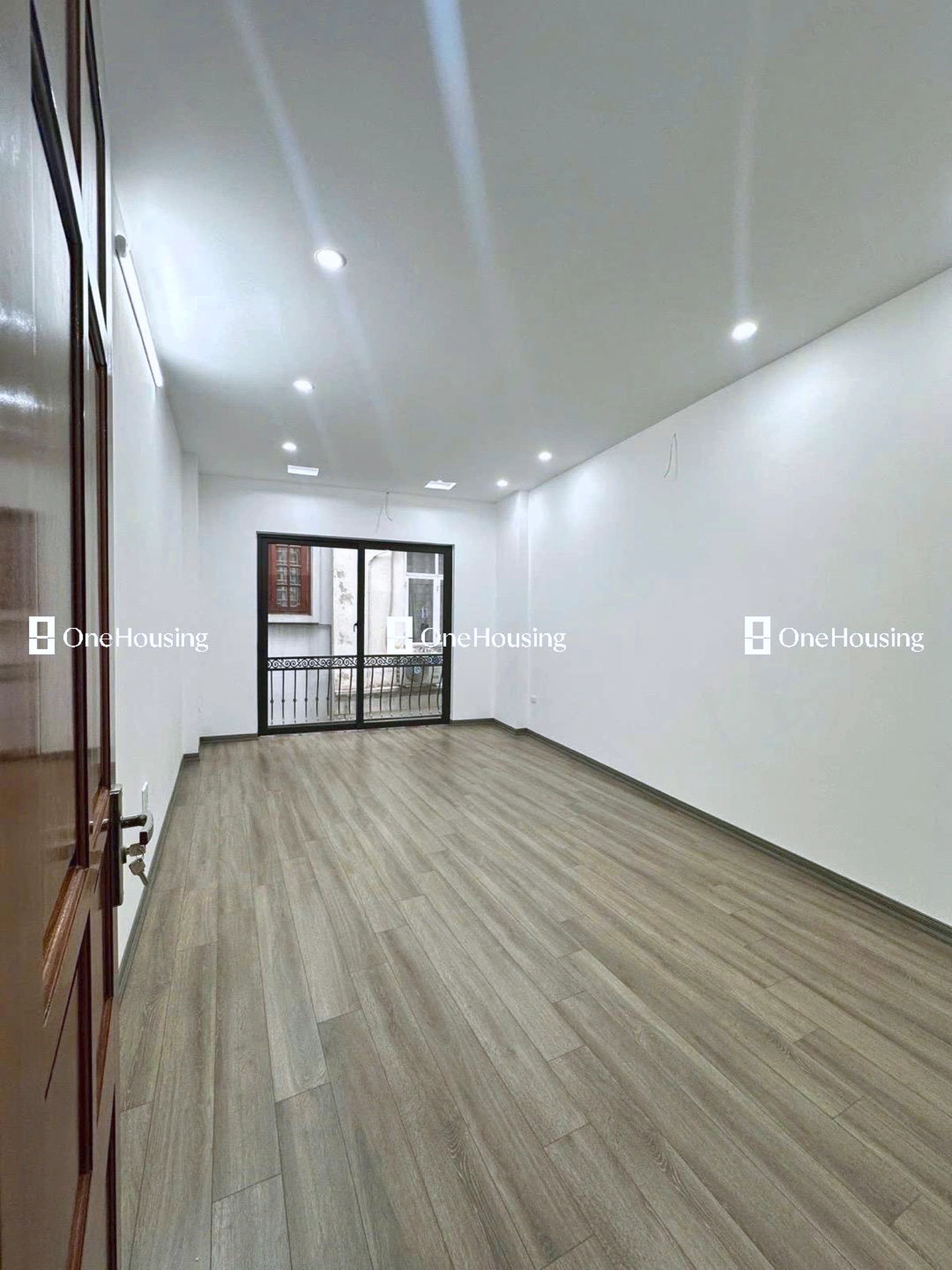 Nhà mặt ngõ cách Đê La Thành 70m, P. Ô Chợ Dừa, Q. Đống Đa, TP. Hà Nội