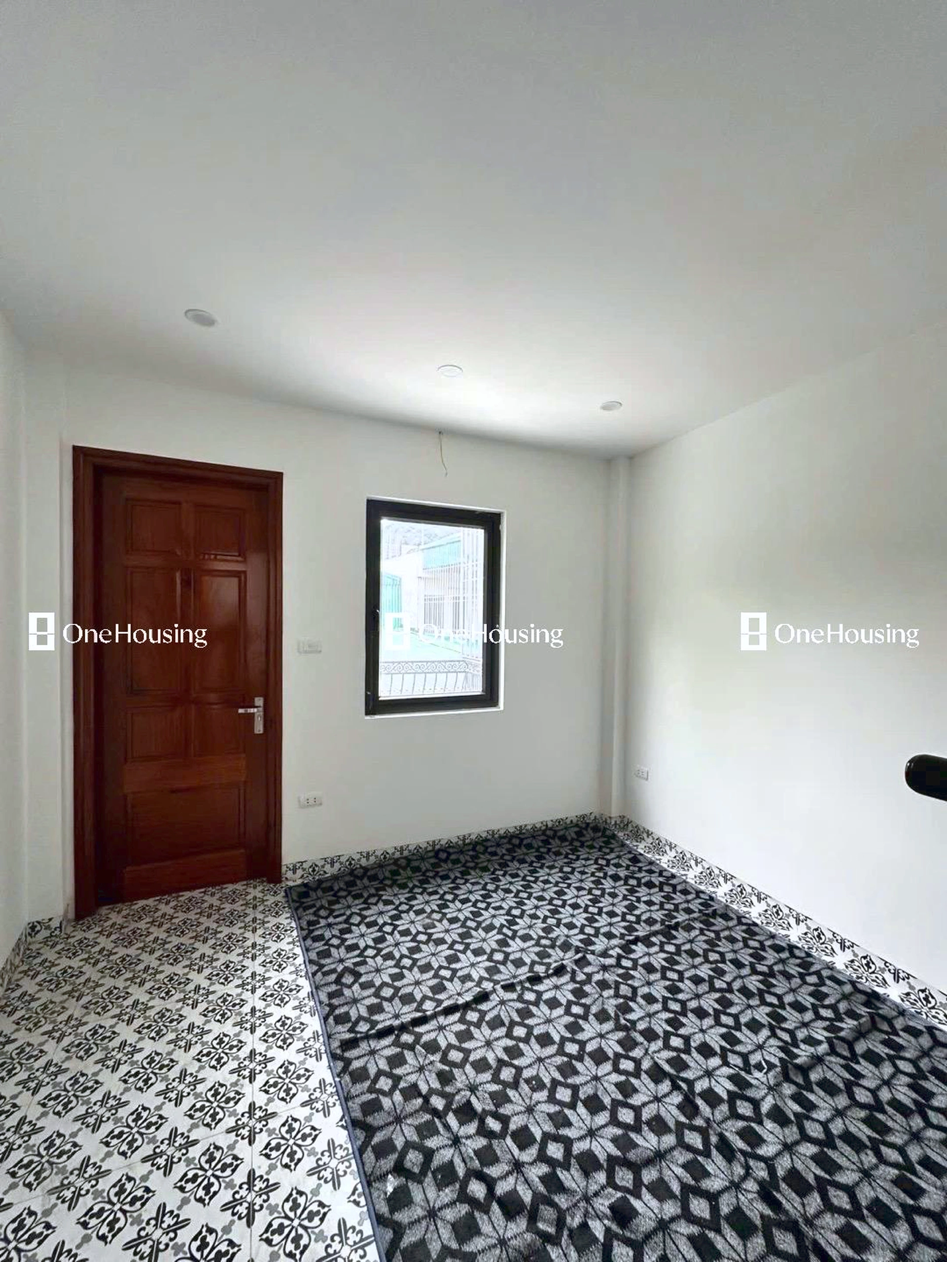 Nhà mặt ngõ cách Đê La Thành 70m, P. Ô Chợ Dừa, Q. Đống Đa, TP. Hà Nội