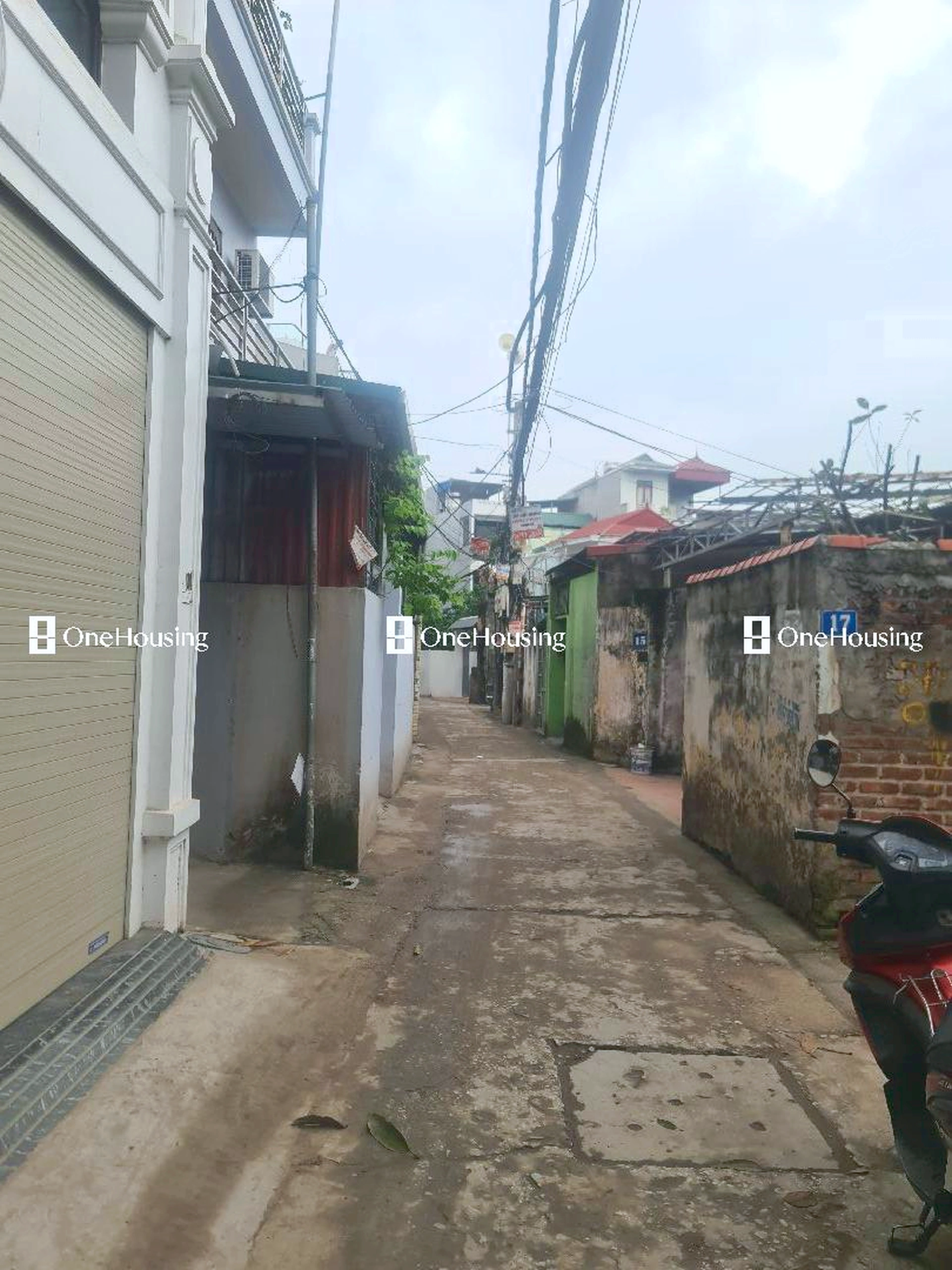 Nhà mặt ngõ cách Nguyễn Văn Linh 300m, P. Thạch Bàn, Q. Long Biên, TP. Hà Nội