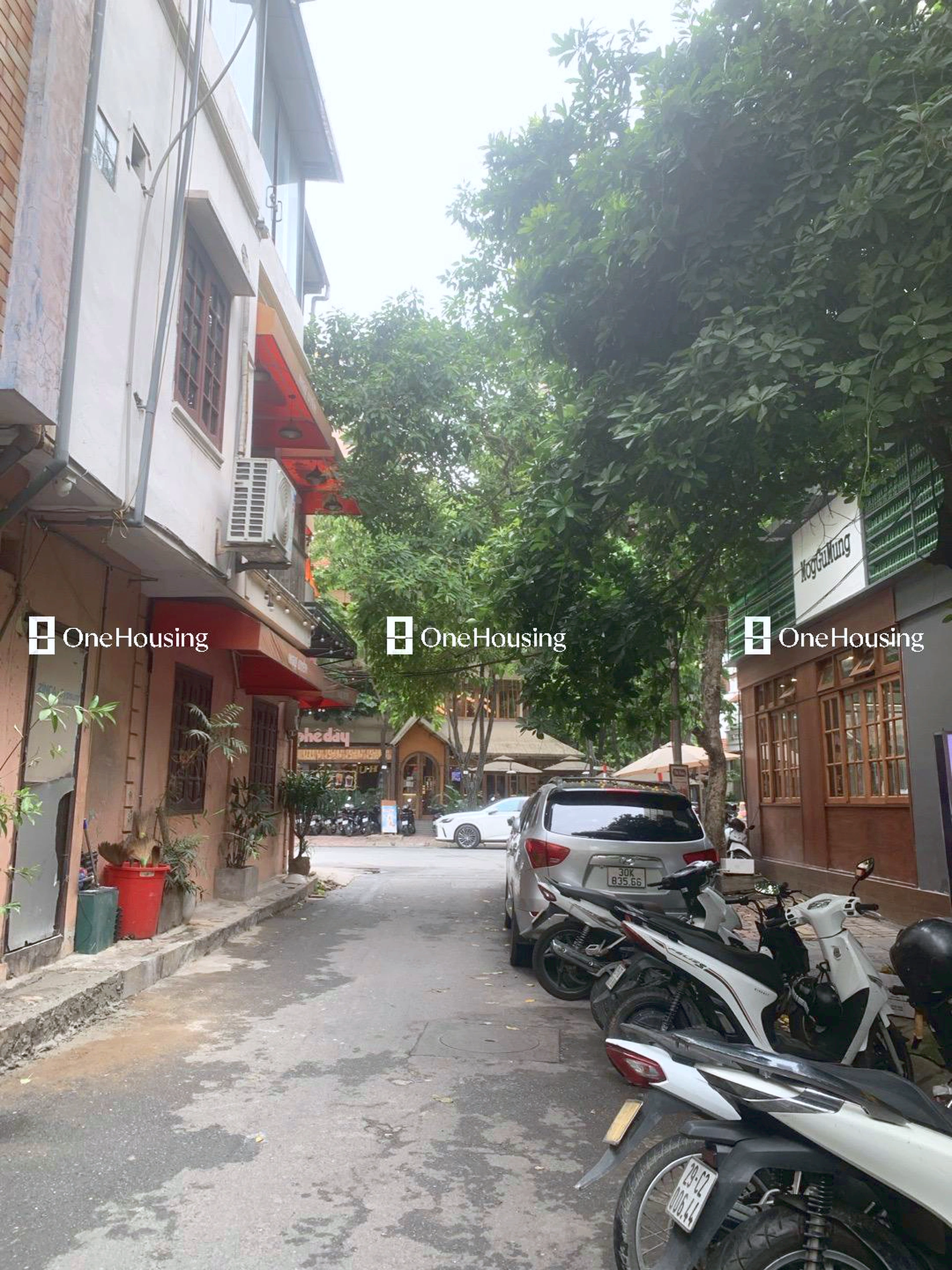 Nhà mặt ngõ cách Nguyễn Thị Định 2m, P. Yên Hòa, Q. Cầu Giấy, TP. Hà Nội