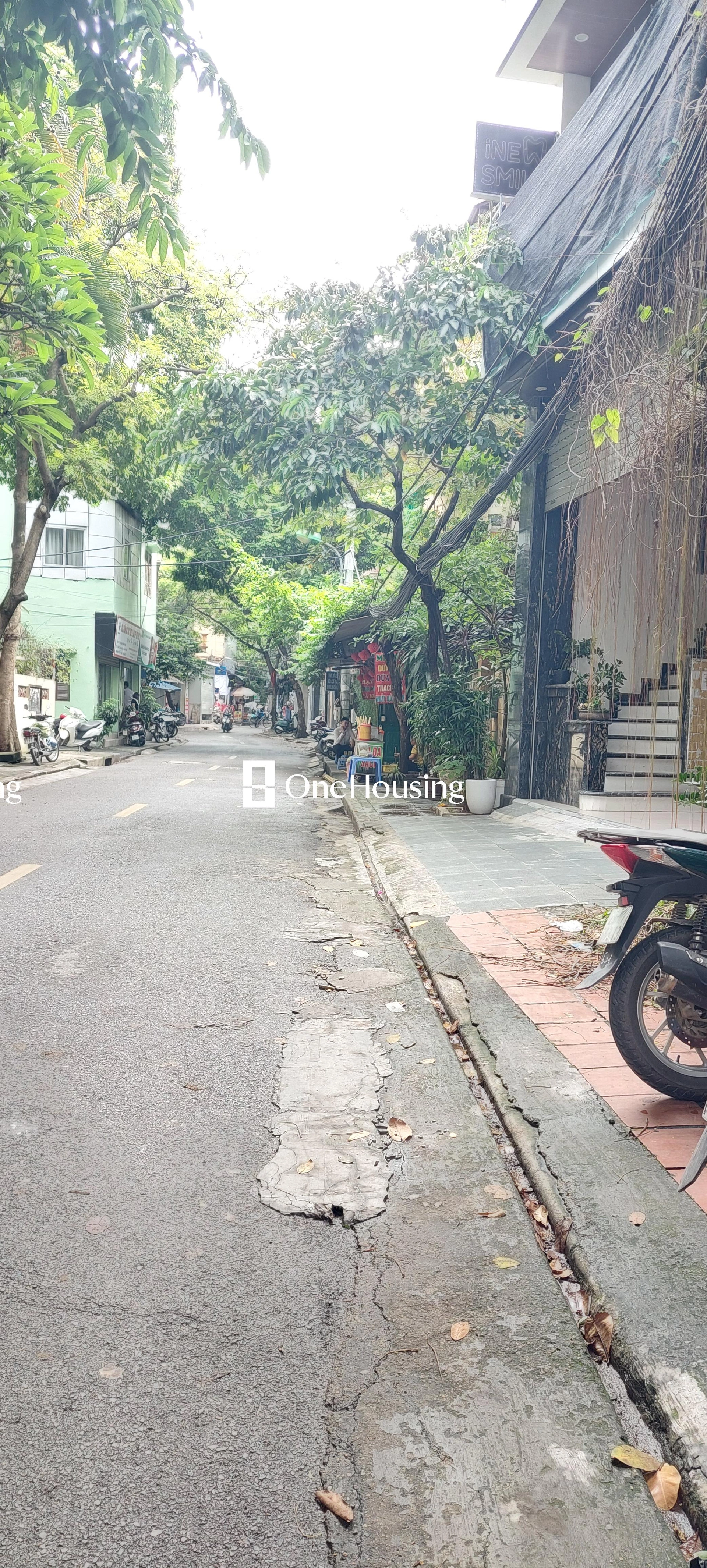 Nhà mặt phố Cù Chính Lan, P. Khương Mai, Q. Thanh Xuân, TP. Hà Nội