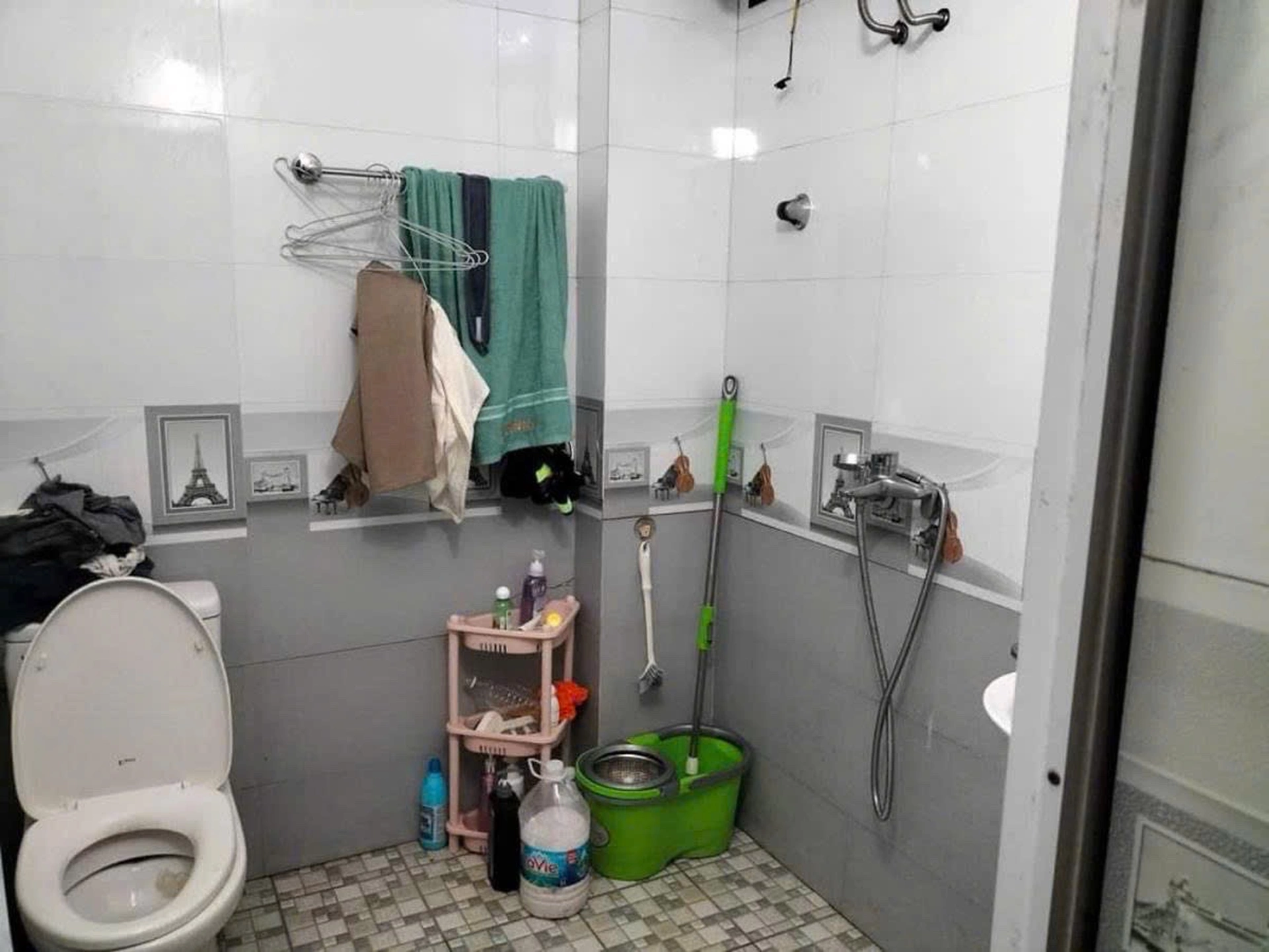 Nhà mặt ngõ cách Phạm Văn Đồng 150m, P. Mai Dịch, Q. Cầu Giấy, TP. Hà Nội