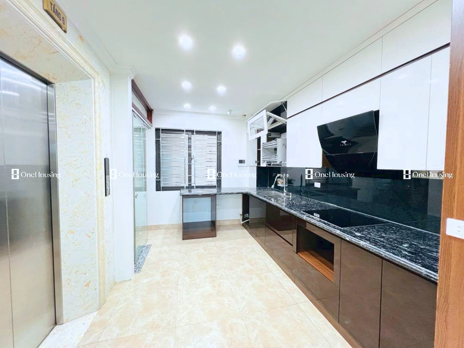 Nhà mặt ngõ cách Nguyễn Lương Bằng 10m, P. Ô Chợ Dừa, Q. Đống Đa, TP. Hà Nội