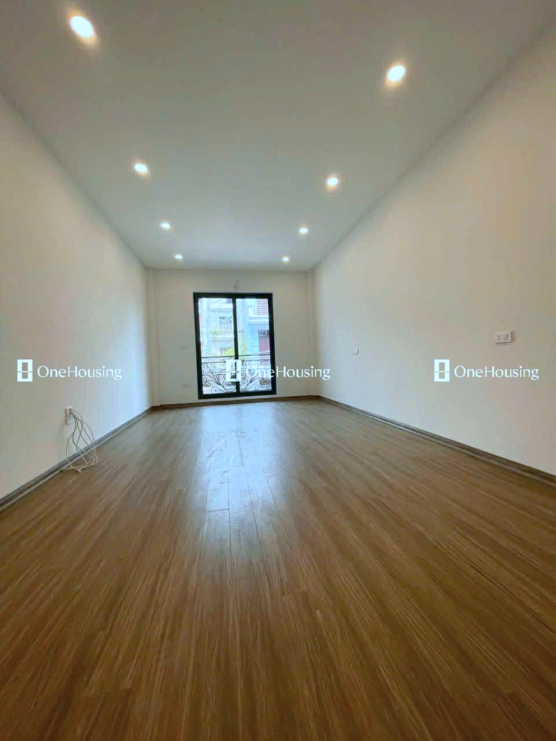 Nhà mặt ngõ cách Hoa Lâm 50m, P. Việt Hưng, Q. Long Biên, TP. Hà Nội