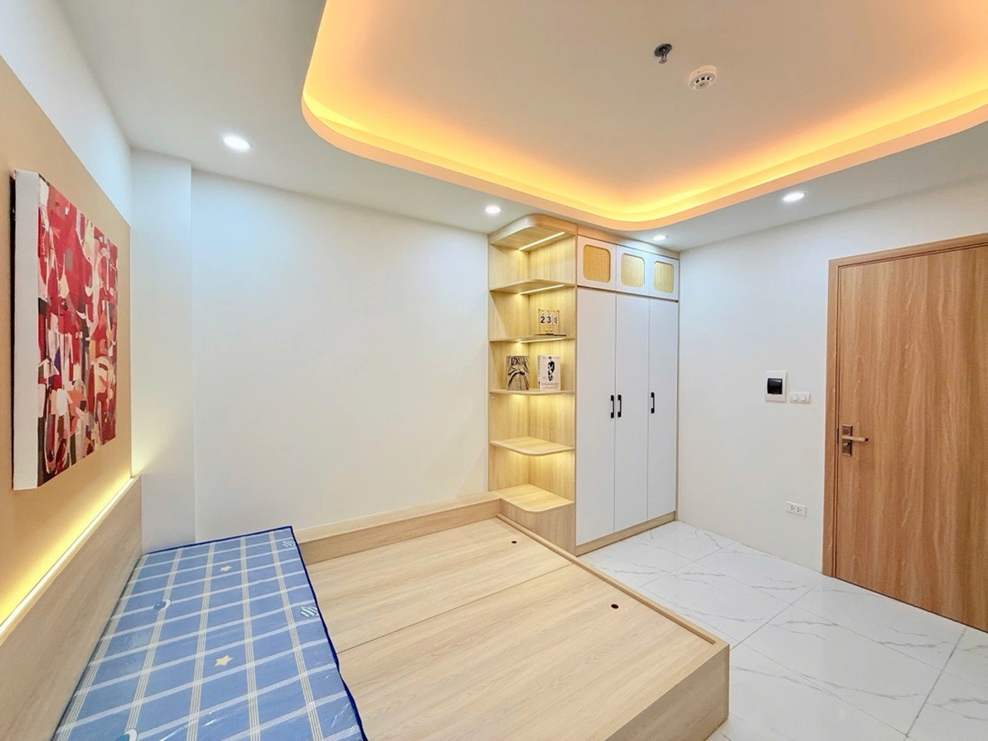 Nhà mặt ngõ cách Nguyễn Ngọc Vũ 50m, P. Trung Hòa, Q. Cầu Giấy, TP. Hà Nội