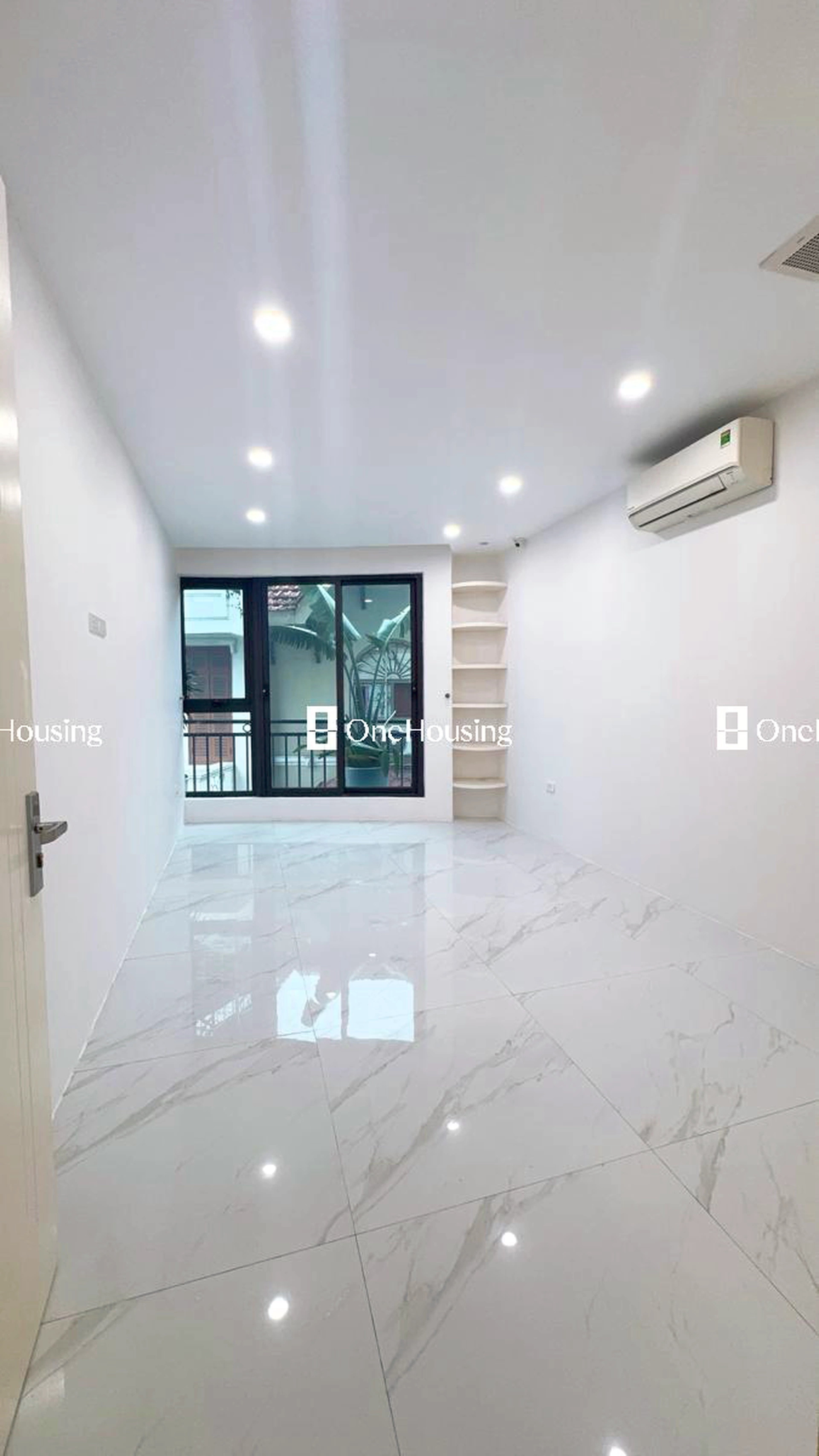 Nhà mặt ngõ cách Lương Định Của 50m, P. Kim Liên, Q. Đống Đa, TP. Hà Nội