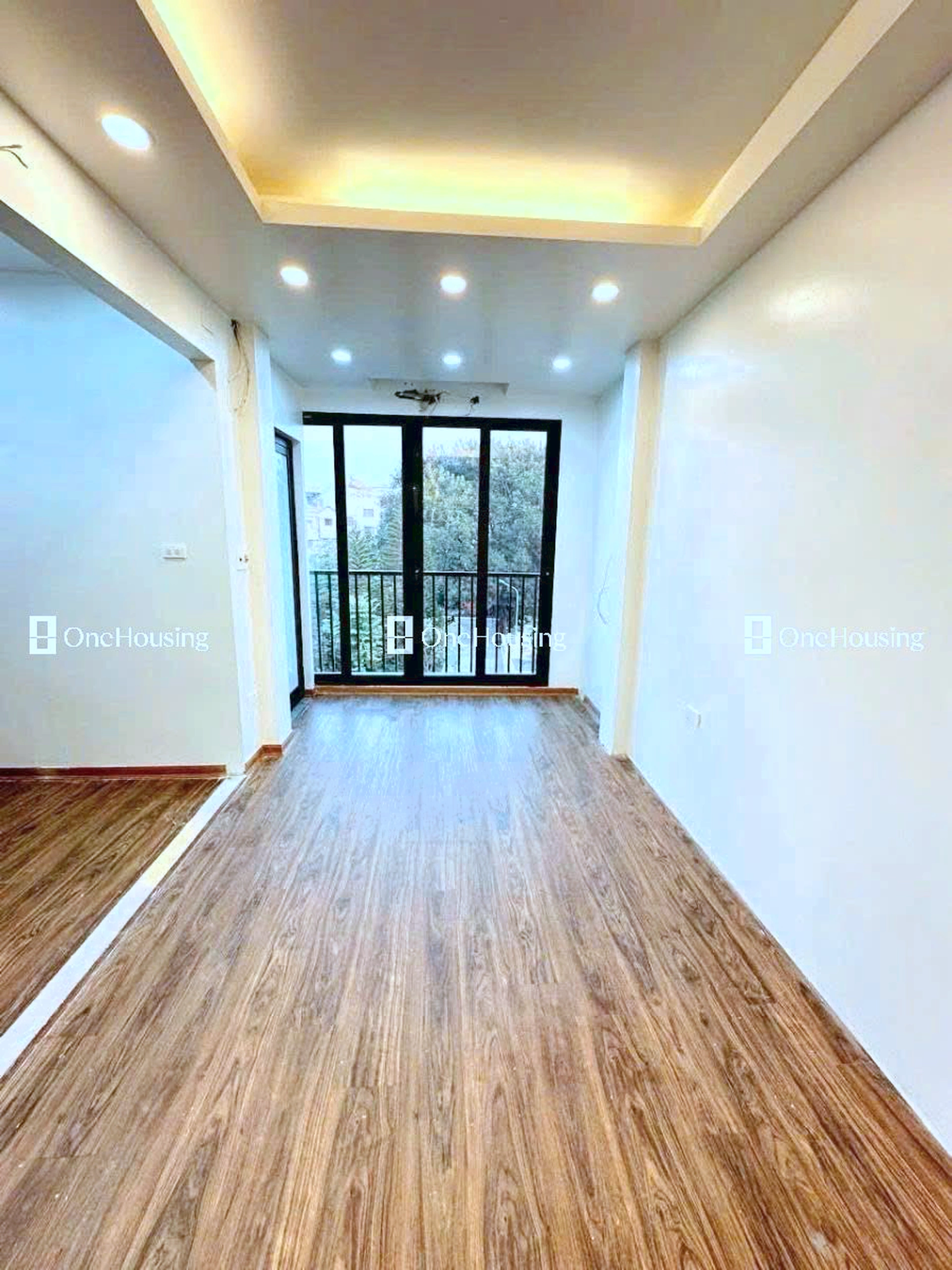 Nhà mặt phố Cù Chính Lan, P. Khương Mai, Q. Thanh Xuân, TP. Hà Nội