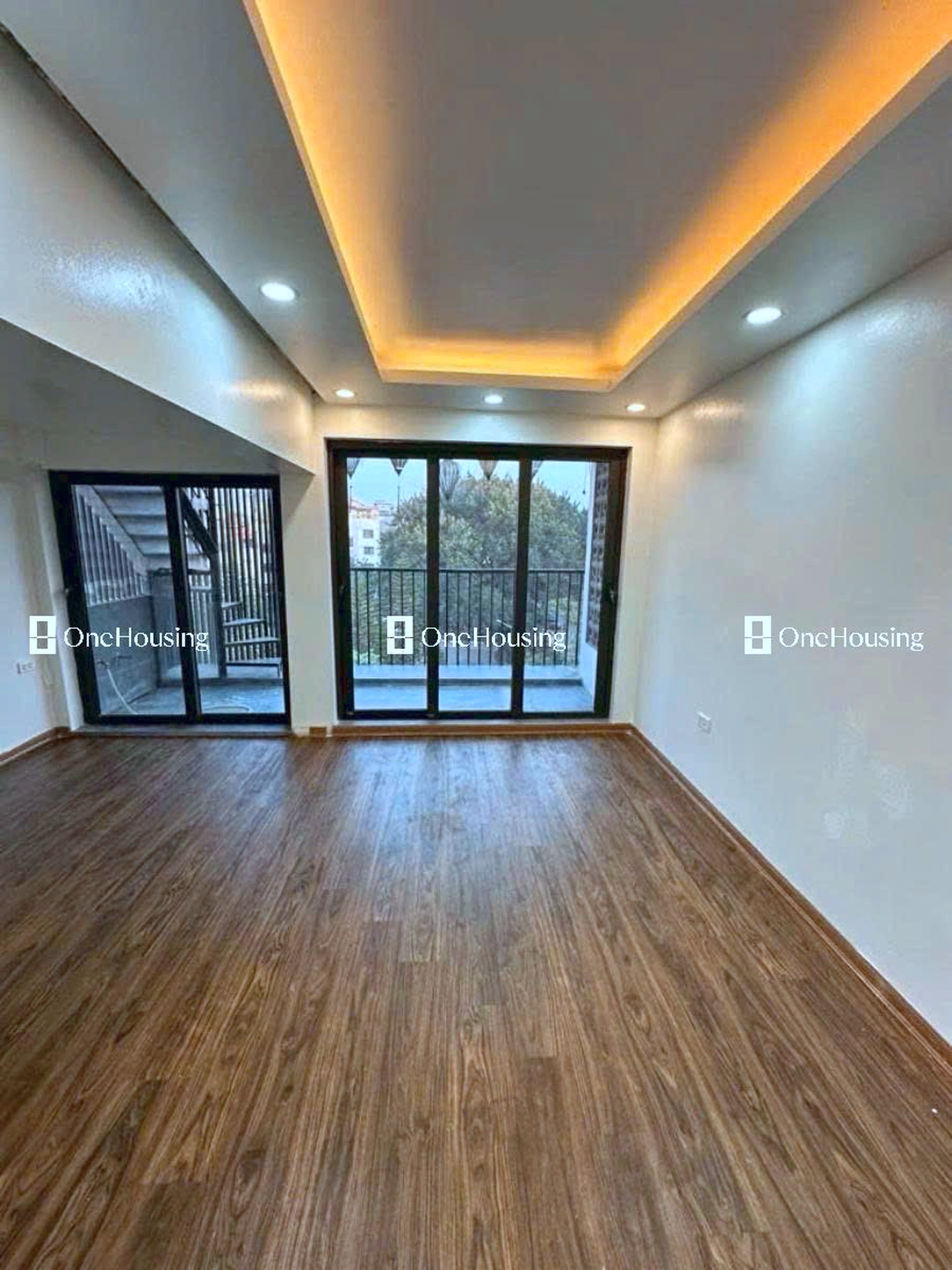 Nhà mặt phố Cù Chính Lan, P. Khương Mai, Q. Thanh Xuân, TP. Hà Nội