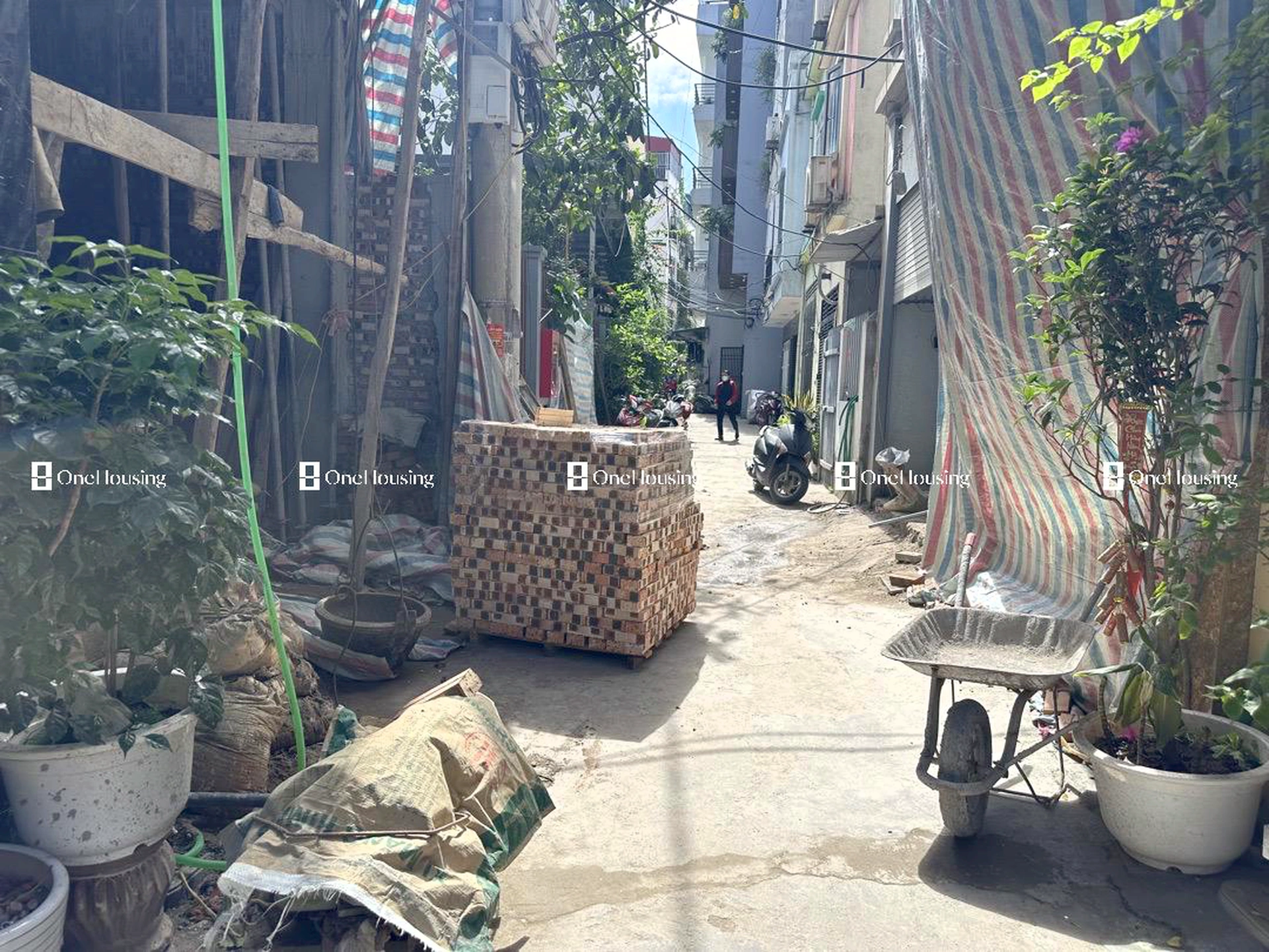 Nhà mặt ngõ cách Ngọc Thụy (mặt đê và đường gom chân đê) 50m, P. Ngọc Thụy, Q. Long Biên, TP. Hà Nội