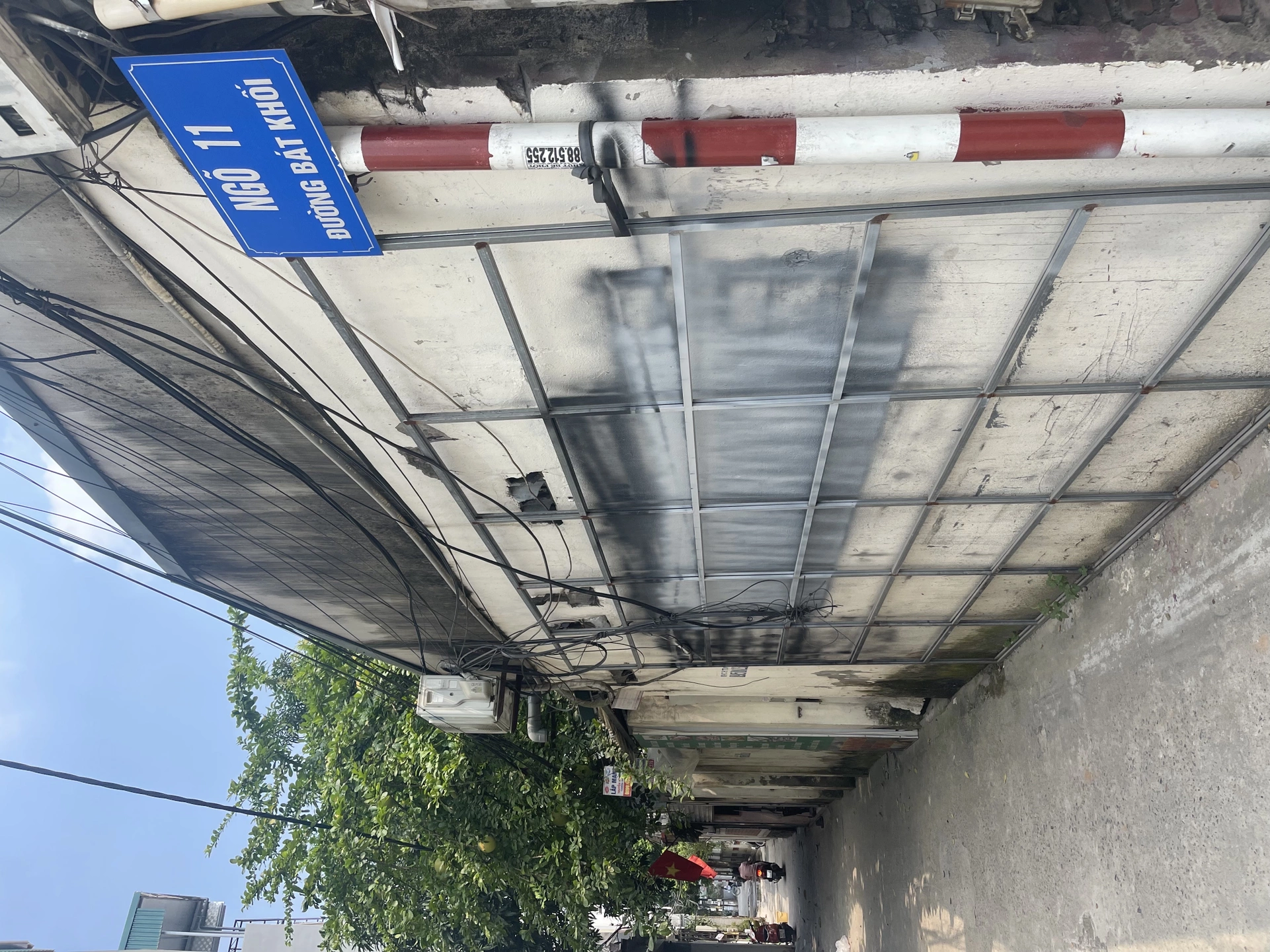 Nhà mặt ngõ cách Bát Khối (Mặt đê sông Hồng) 10m, P. Long Biên, Q. Long Biên, TP. Hà Nội