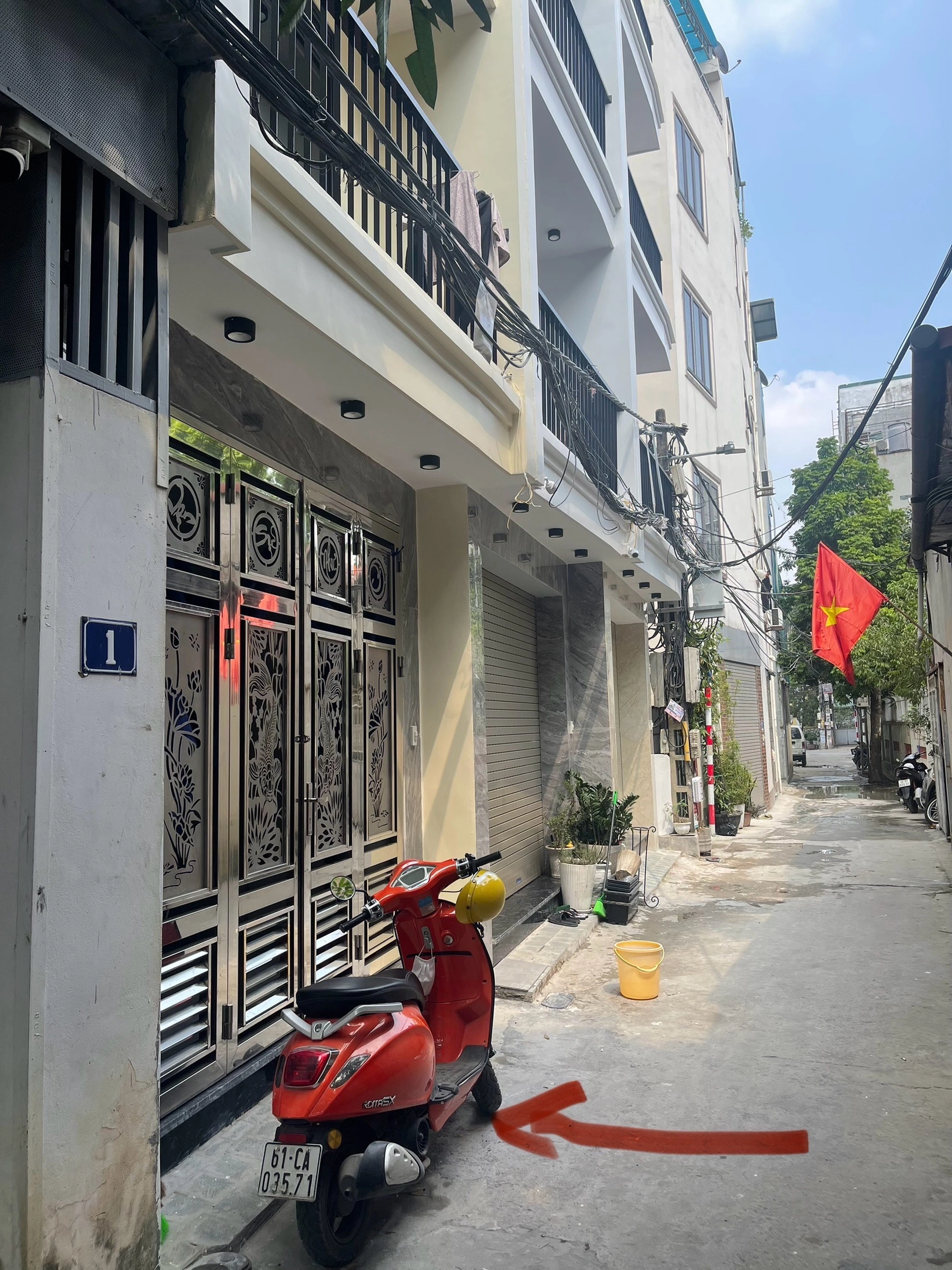 Nhà mặt ngõ cách Bát Khối (Mặt đê sông Hồng) 10m, P. Long Biên, Q. Long Biên, TP. Hà Nội