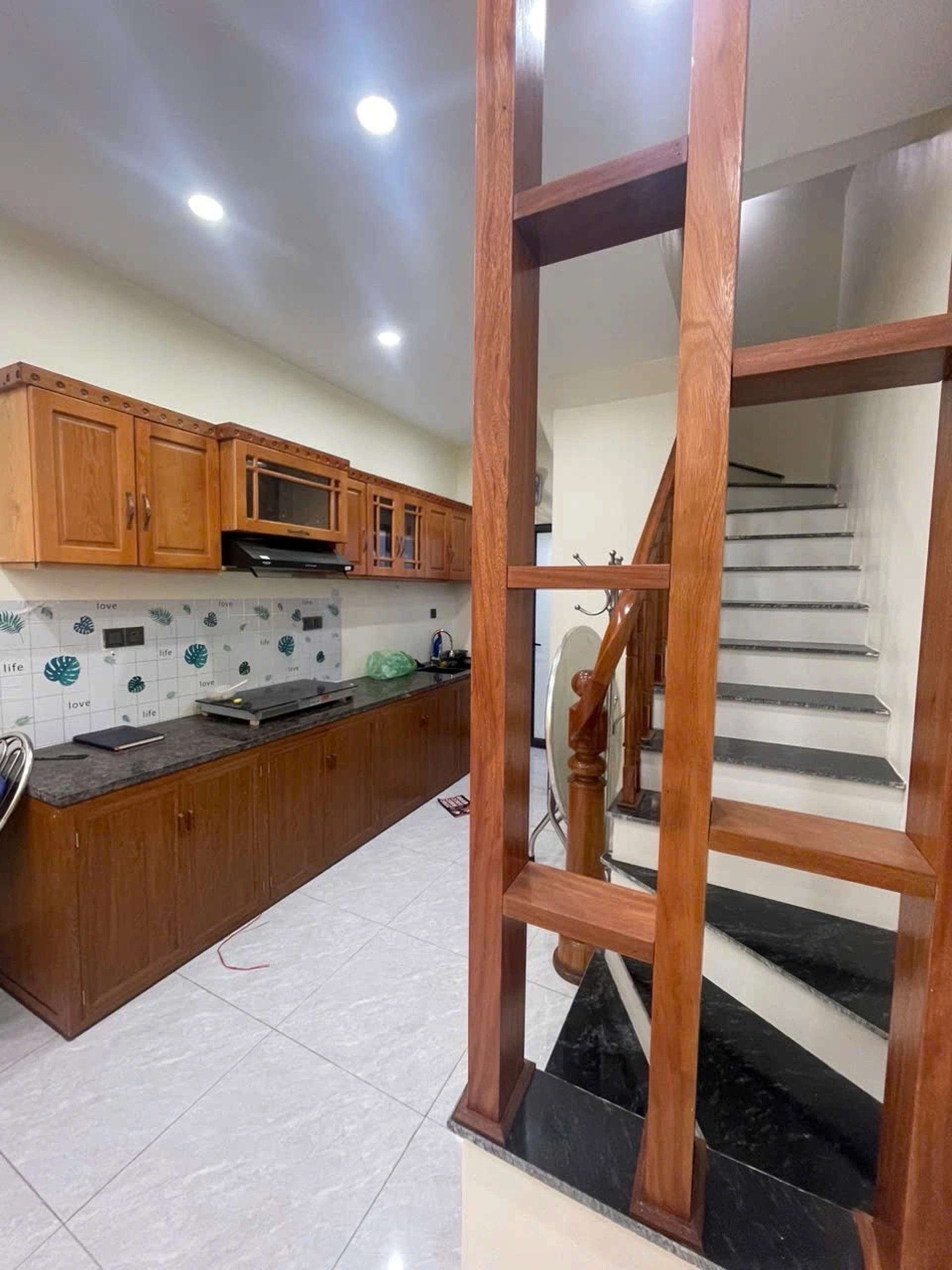 Nhà mặt ngõ cách Bát Khối (Mặt đê sông Hồng) 10m, P. Long Biên, Q. Long Biên, TP. Hà Nội