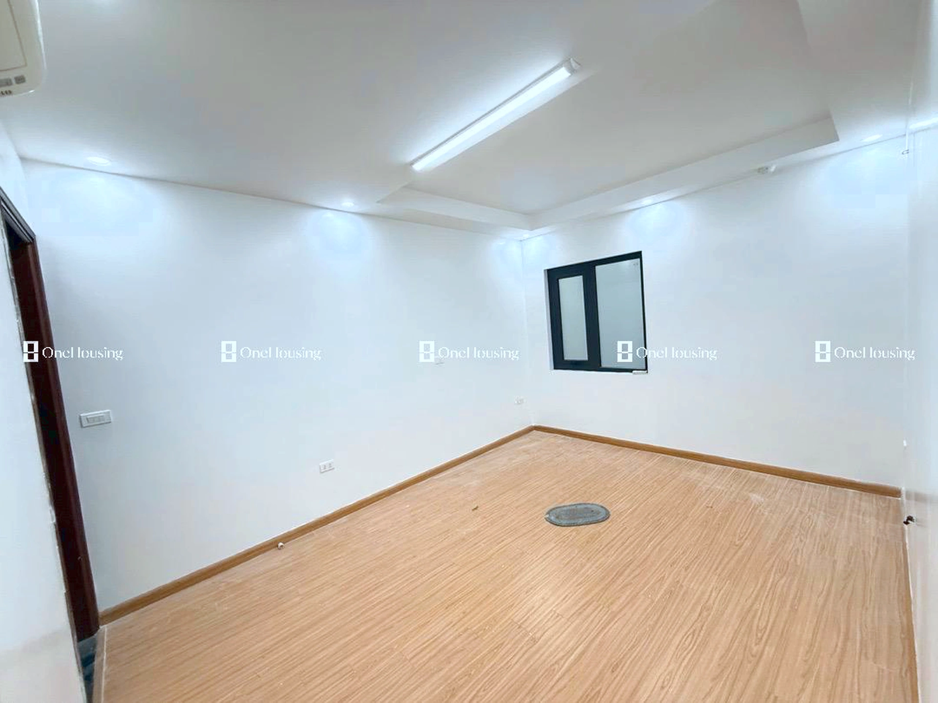 Nhà mặt phố Mỹ Đình, P. Mỹ Đình 2, Q. Nam Từ Liêm, TP. Hà Nội