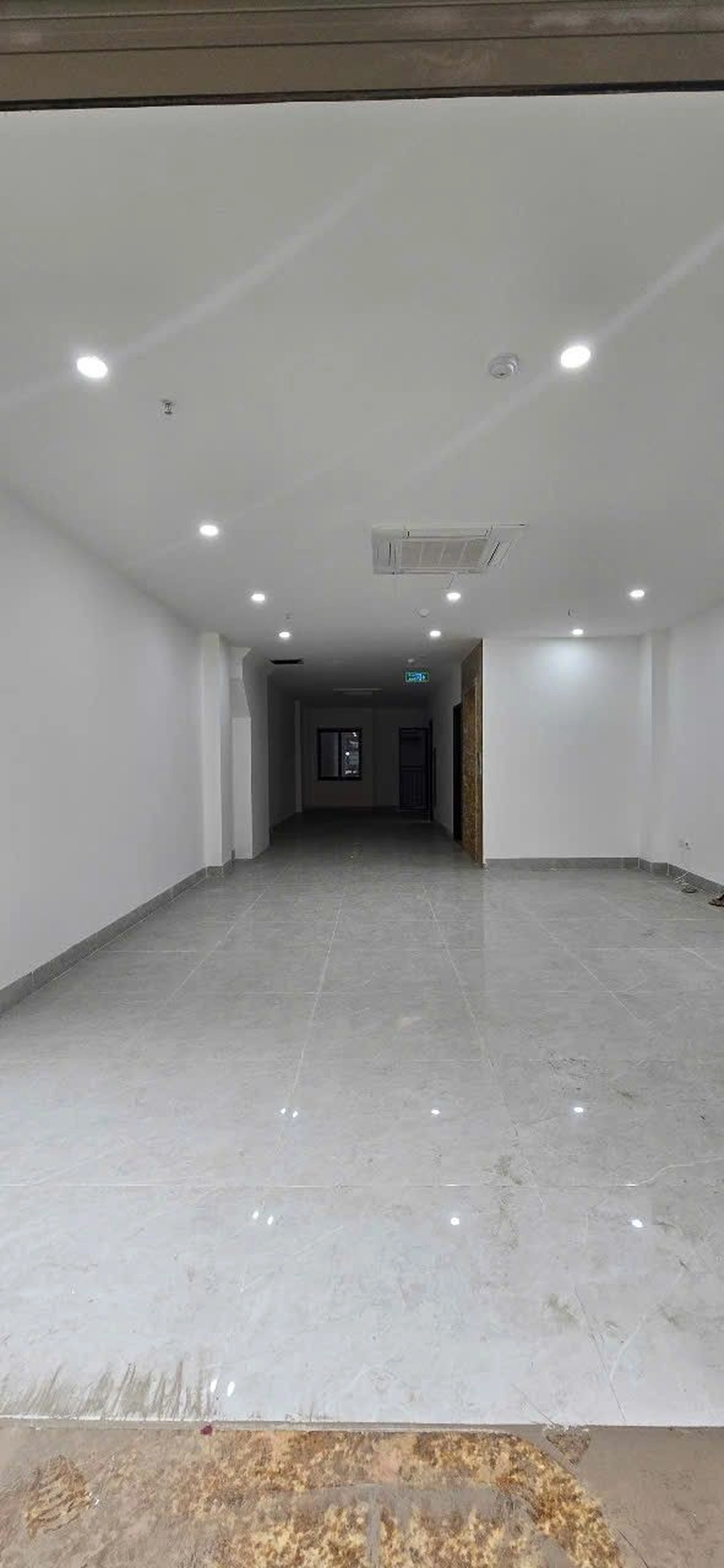 Nhà mặt phố La Thành, P. Ngọc Hà, Q. Ba Đình, TP. Hà Nội