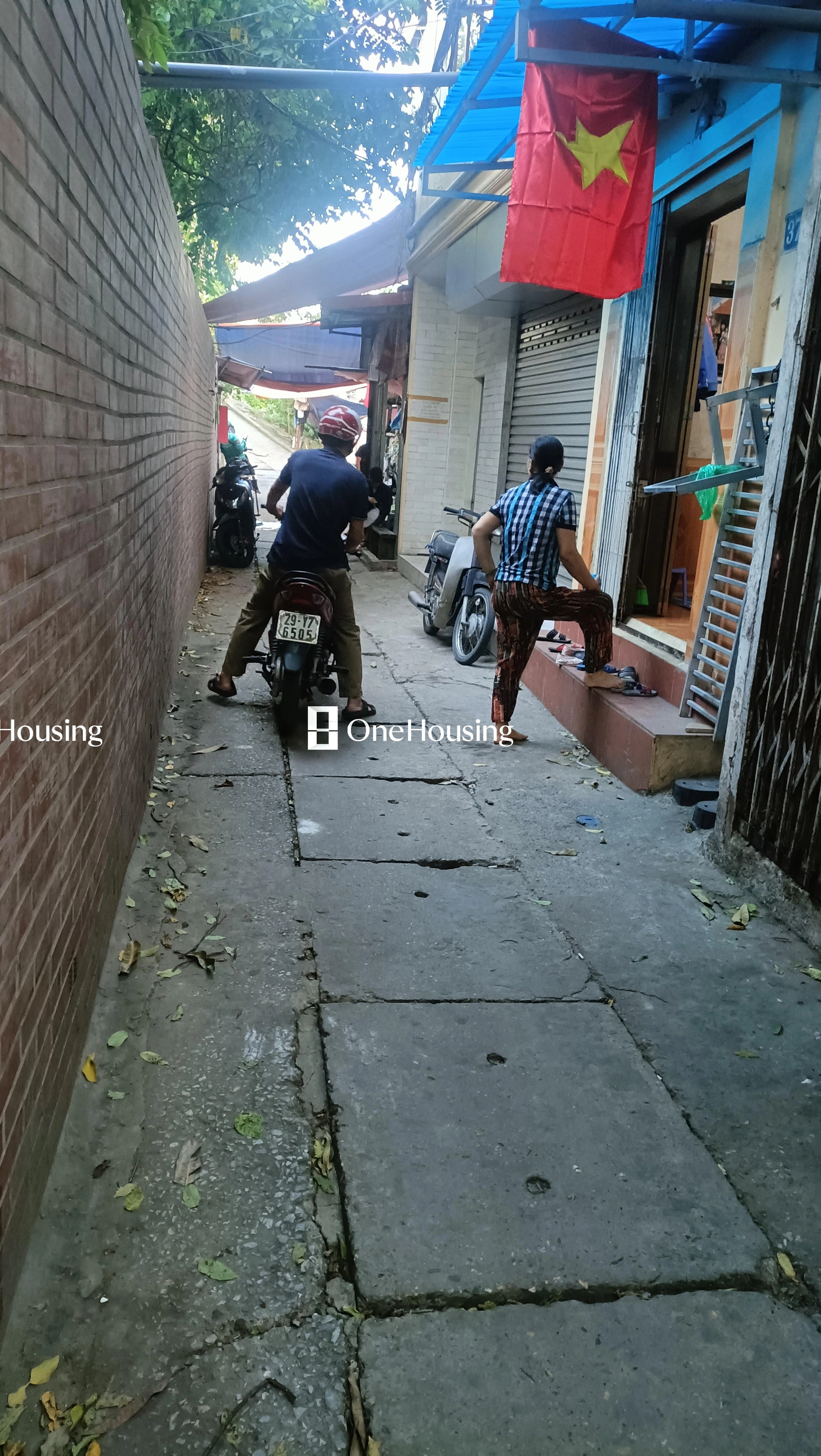 Nhà mặt phố Nguyễn Khoái (bên trong đê), P. Vĩnh Tuy, Q. Hai Bà Trưng, TP. Hà Nội