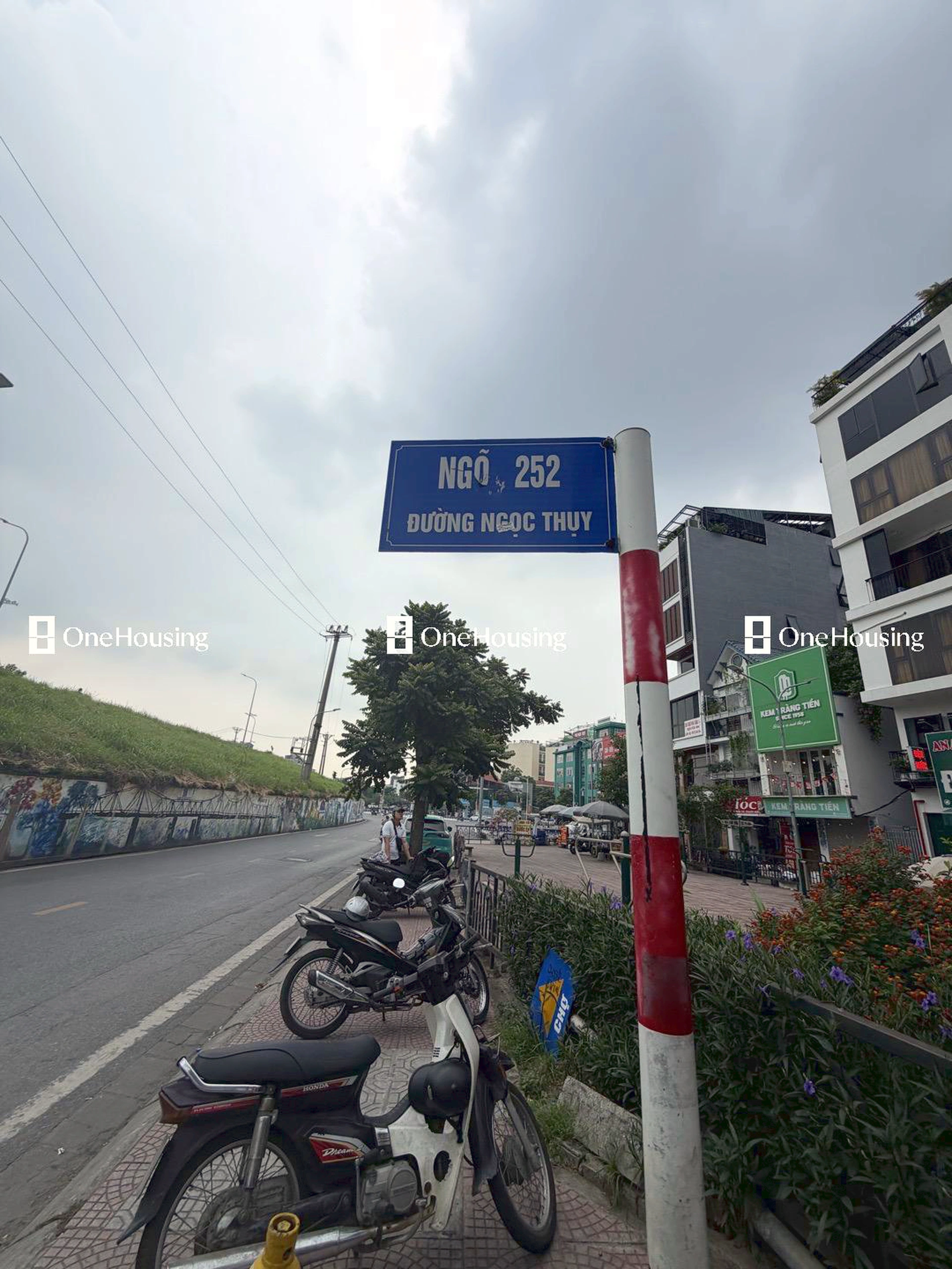 Nhà mặt ngõ cách Ngọc Thụy 10m, P. Bồ Đề, Q. Long Biên, TP. Hà Nội