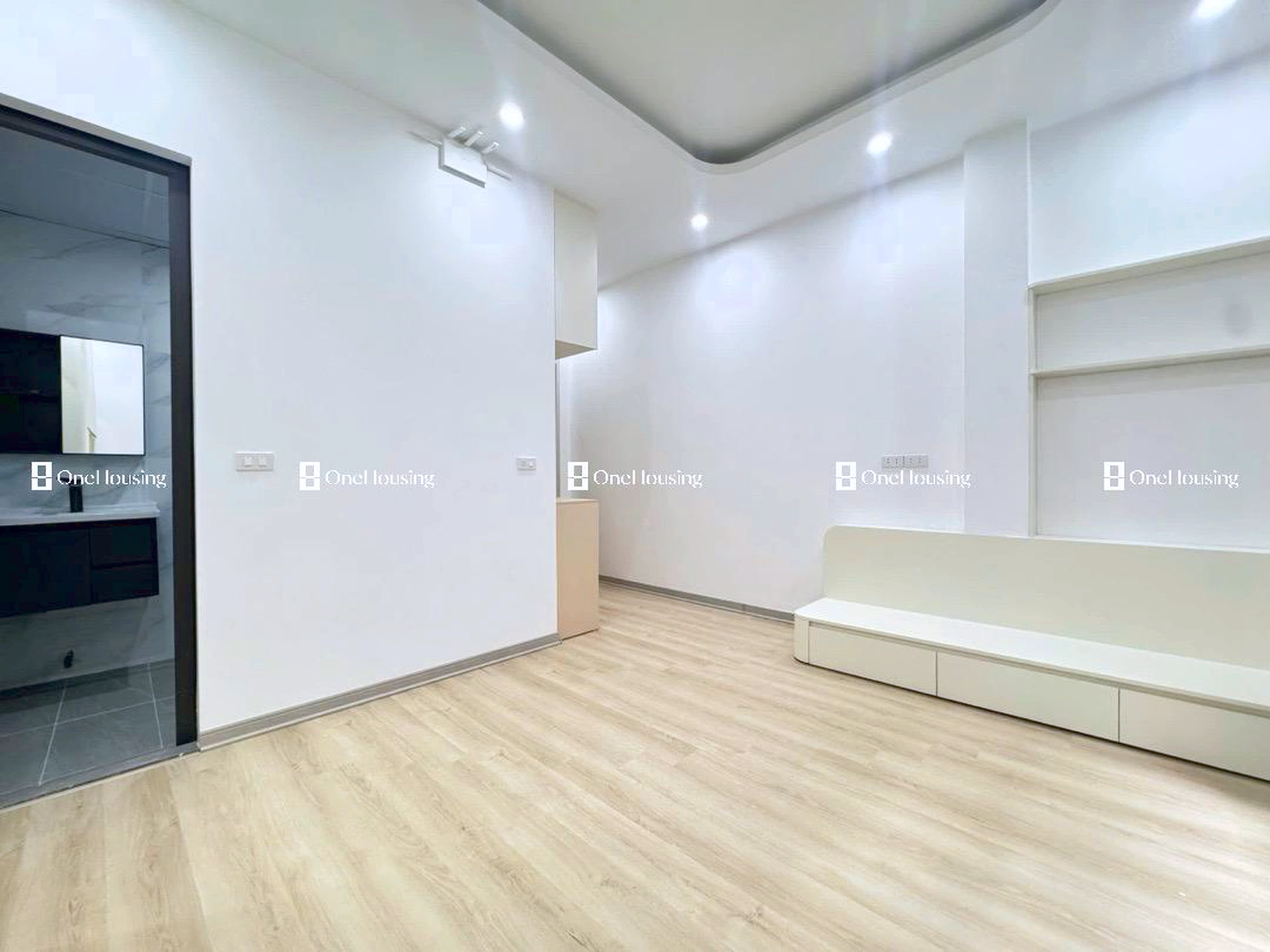 Nhà mặt ngõ cách Nguyễn Ngọc Vũ 50m, P. Trung Hòa, Q. Cầu Giấy, TP. Hà Nội