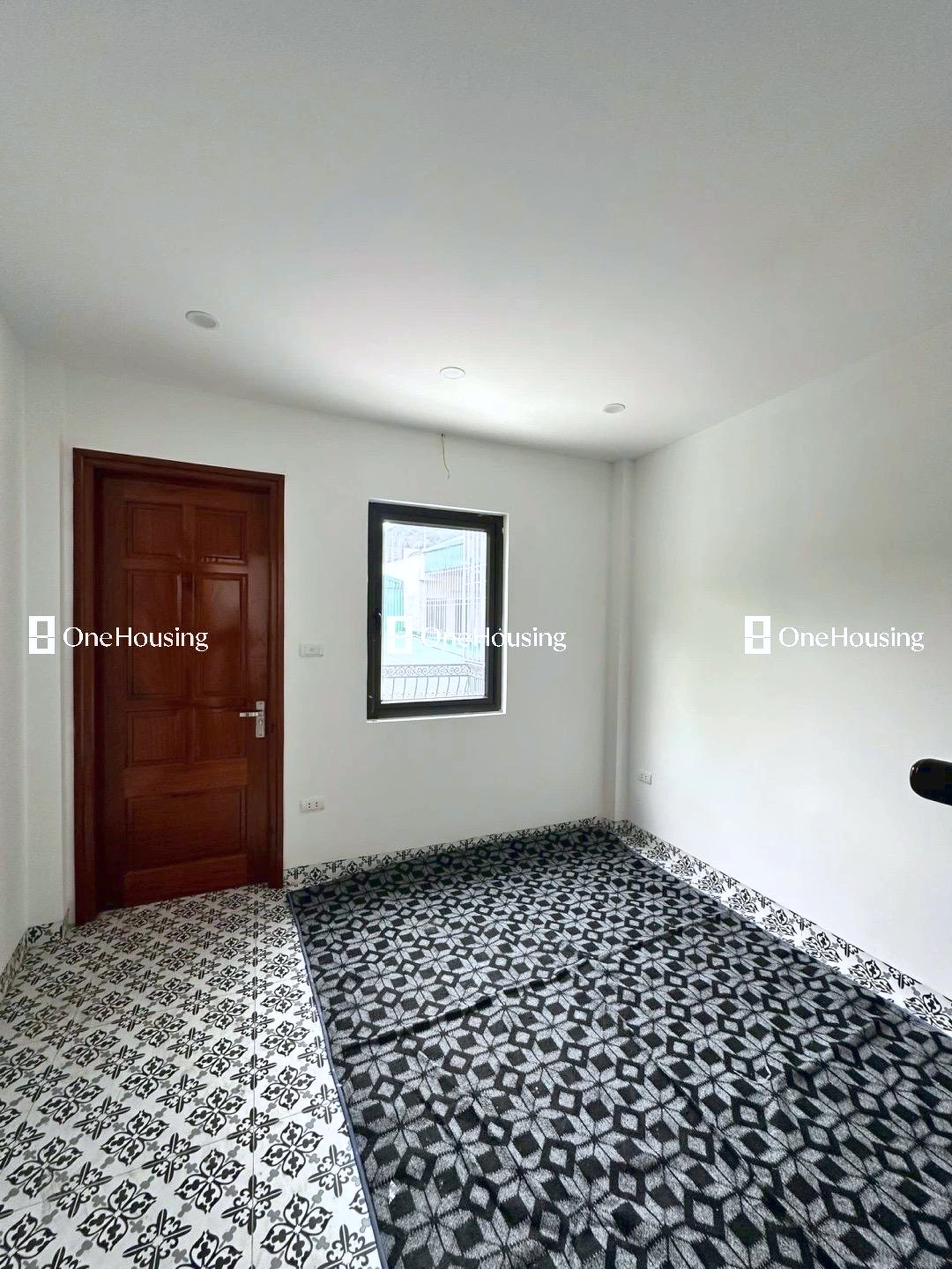 Nhà mặt ngõ cách Đê La Thành 70m, P. Ô Chợ Dừa, Q. Đống Đa, TP. Hà Nội