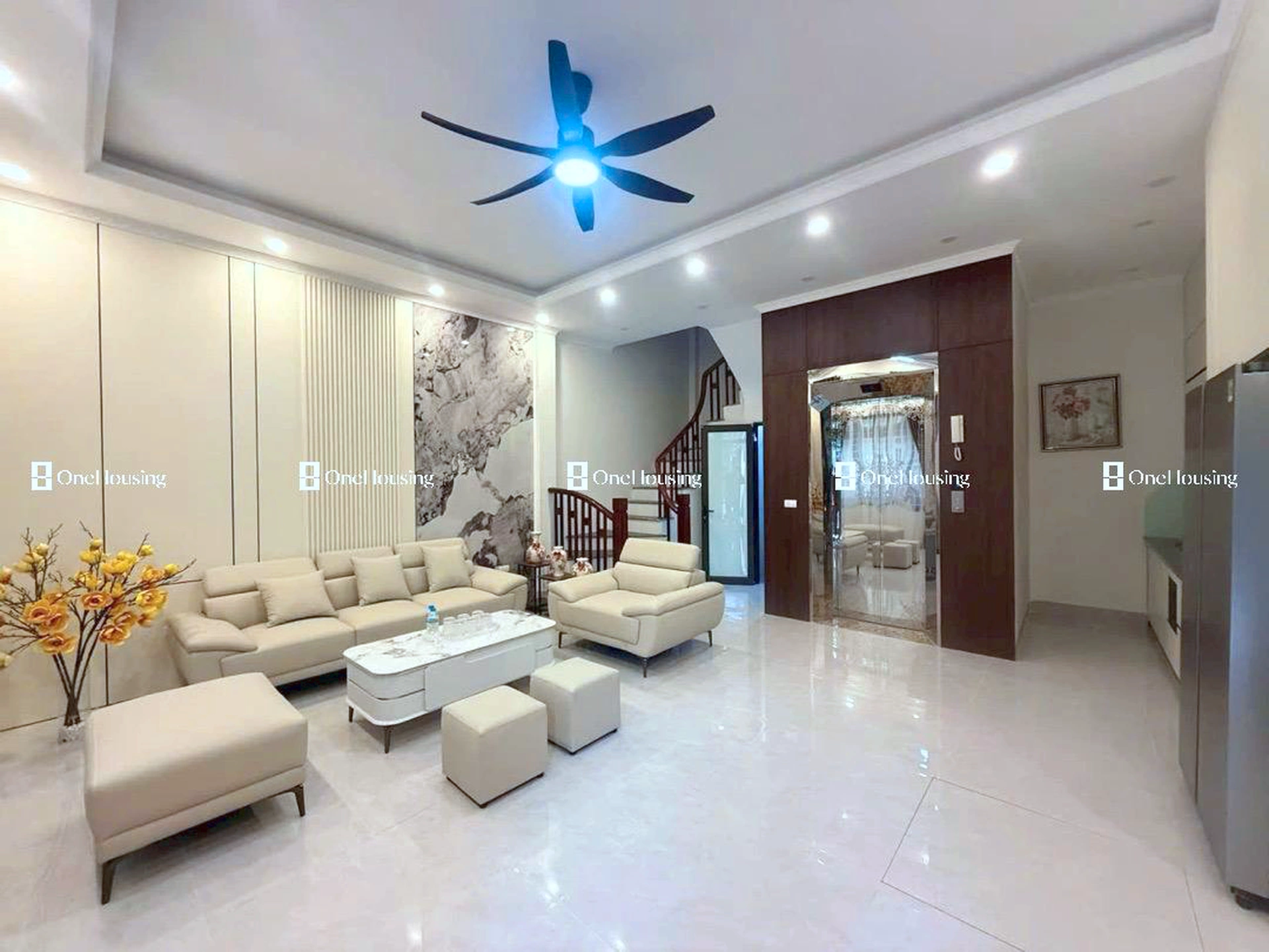 Nhà mặt ngõ cách Lệ Mật 20m, P. Việt Hưng, Q. Long Biên, TP. Hà Nội