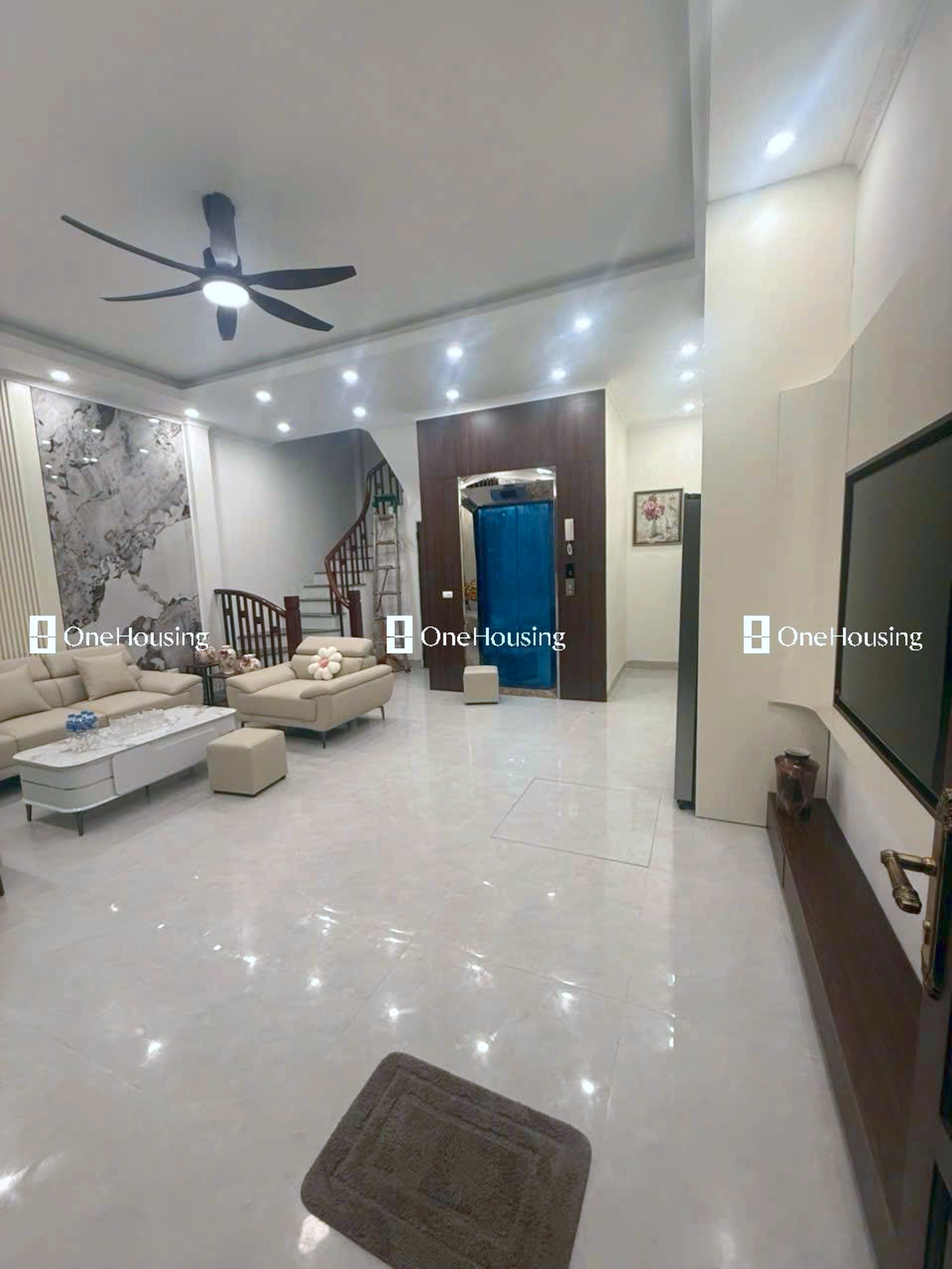 Nhà mặt ngõ cách Lệ Mật 20m, P. Việt Hưng, Q. Long Biên, TP. Hà Nội