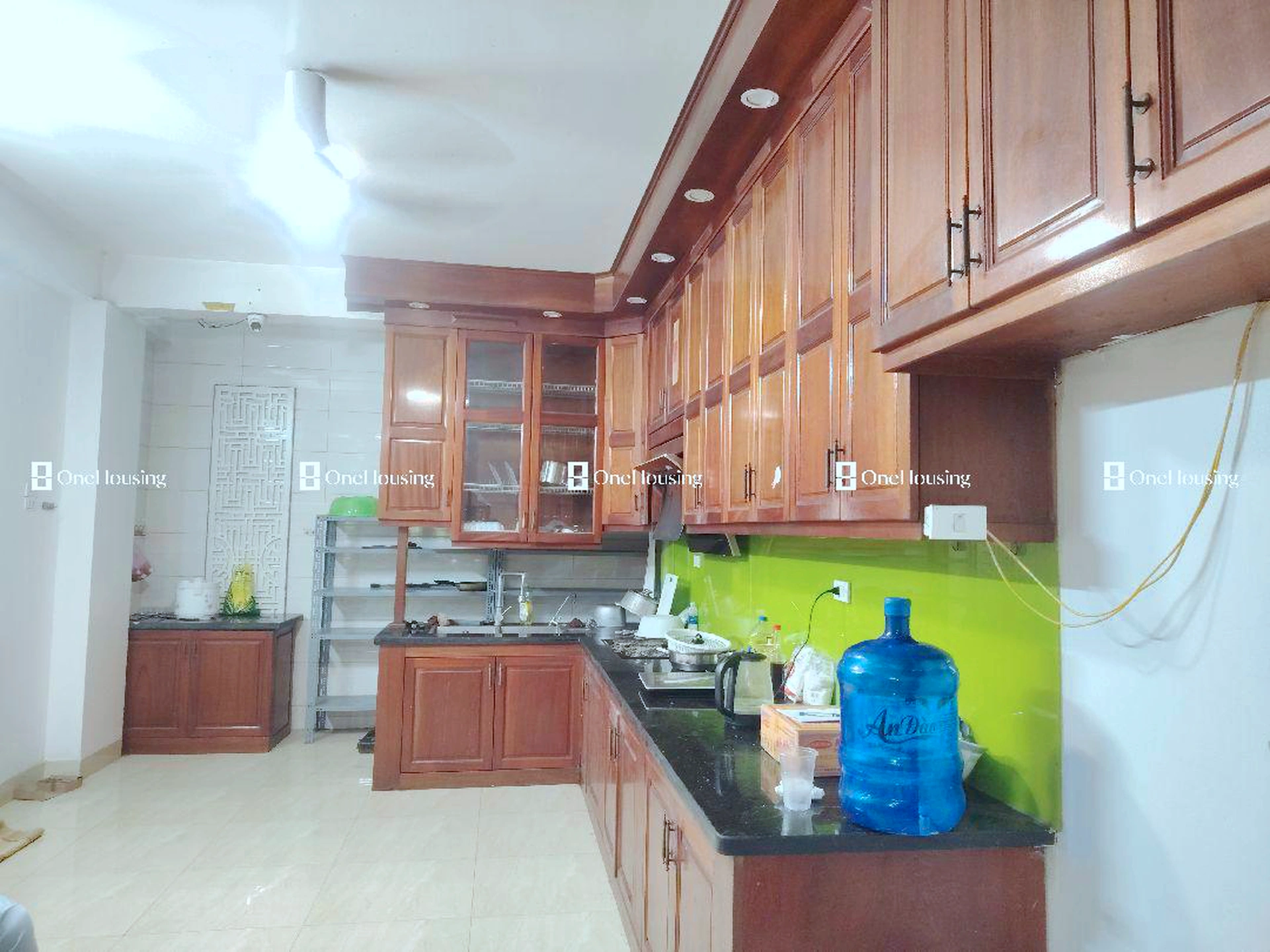 Nhà mặt phố Vũ Đình Tụng, P. Thạch Bàn, Q. Long Biên, TP. Hà Nội