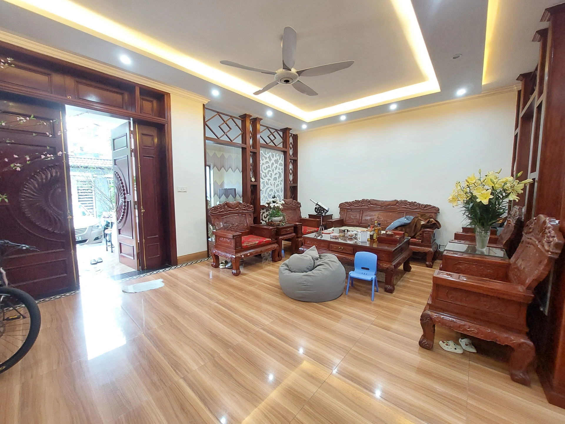 Nhà mặt ngõ cách Ngọc Thụy (mặt đê và đường gom chân đê) 100m, P. Ngọc Thụy, Q. Long Biên, TP. Hà Nội