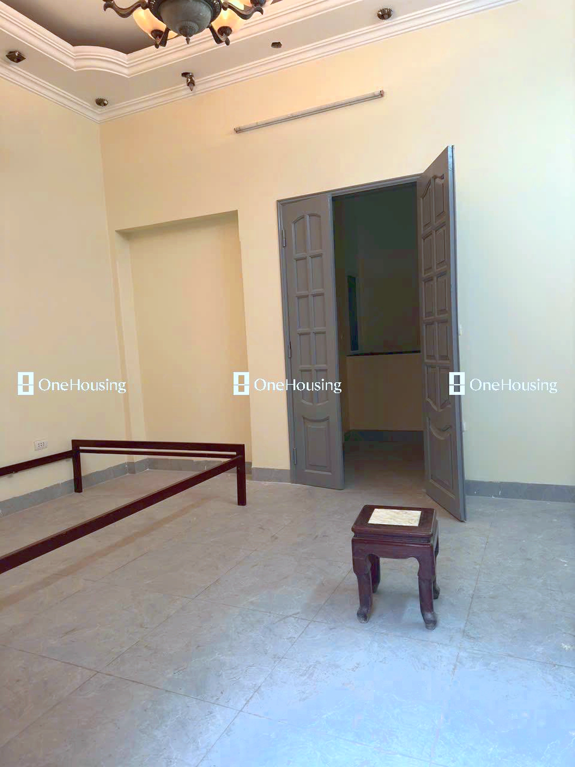 Nhà mặt ngõ cách La Thành 20m, P. Ô Chợ Dừa, Q. Đống Đa, TP. Hà Nội