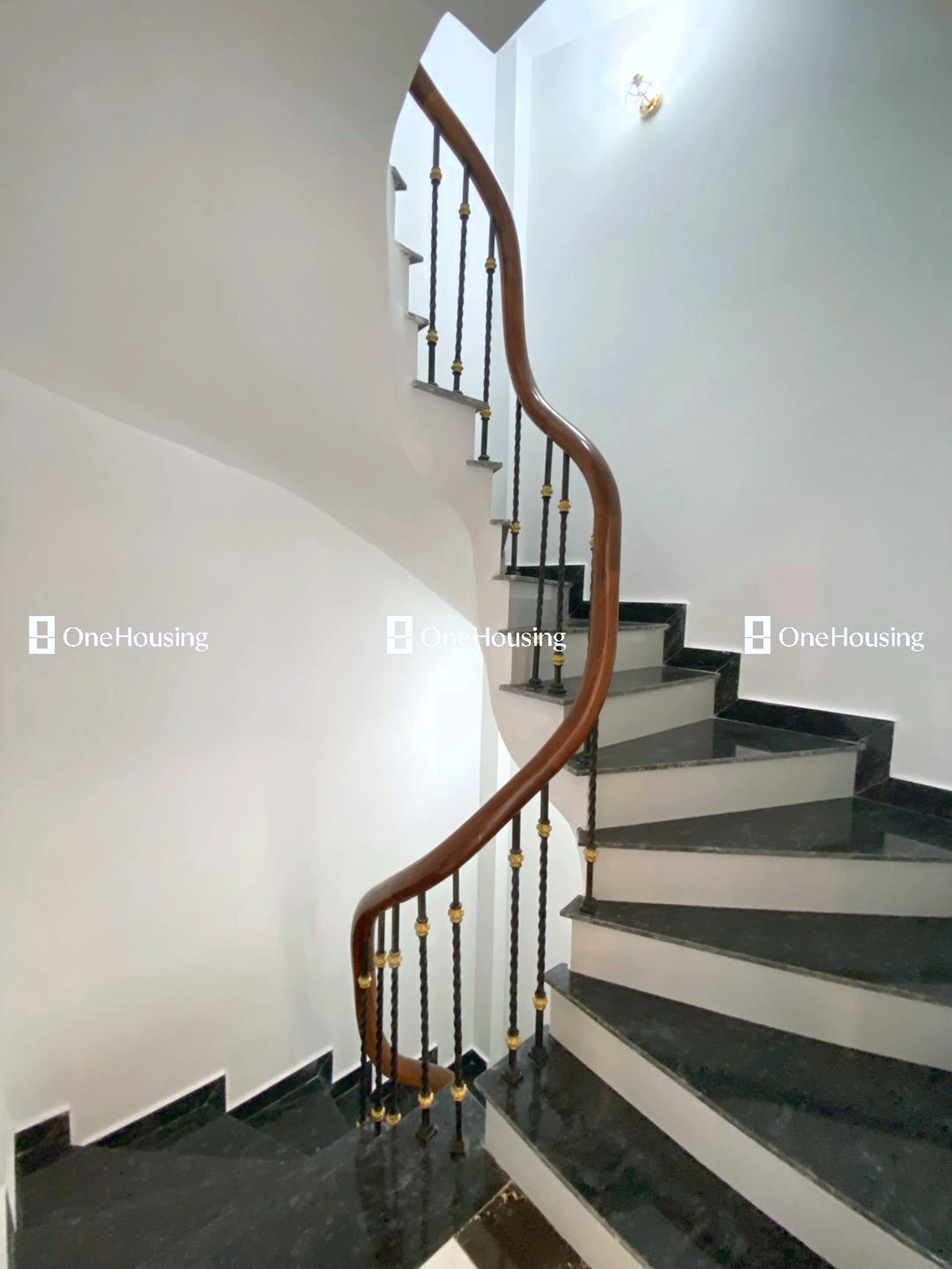 Nhà mặt ngõ cách Thạch Bàn 80m, P. Long Biên, Q. Long Biên, TP. Hà Nội