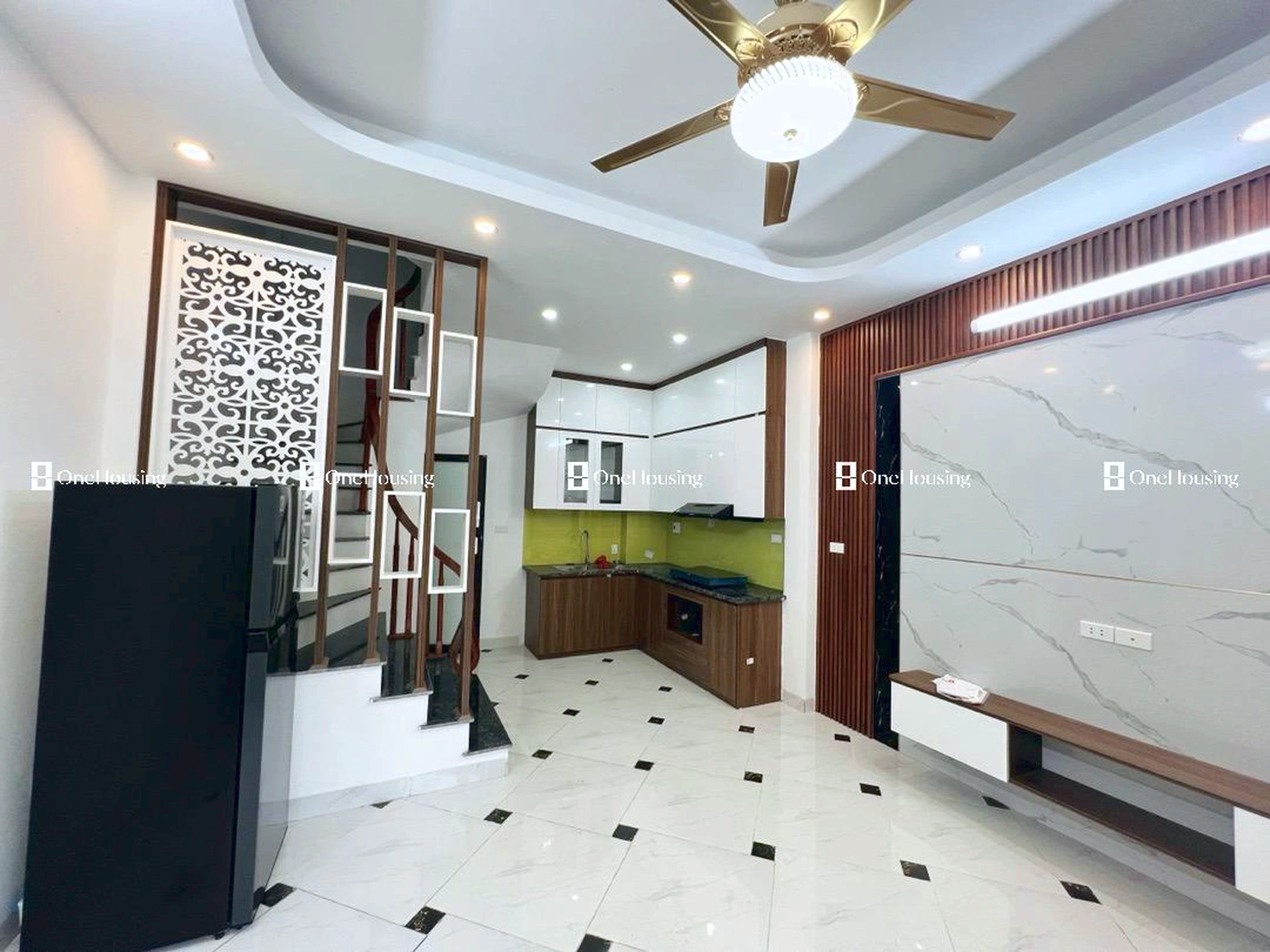 Nhà mặt ngõ cách Thạch Bàn 80m, P. Long Biên, Q. Long Biên, TP. Hà Nội