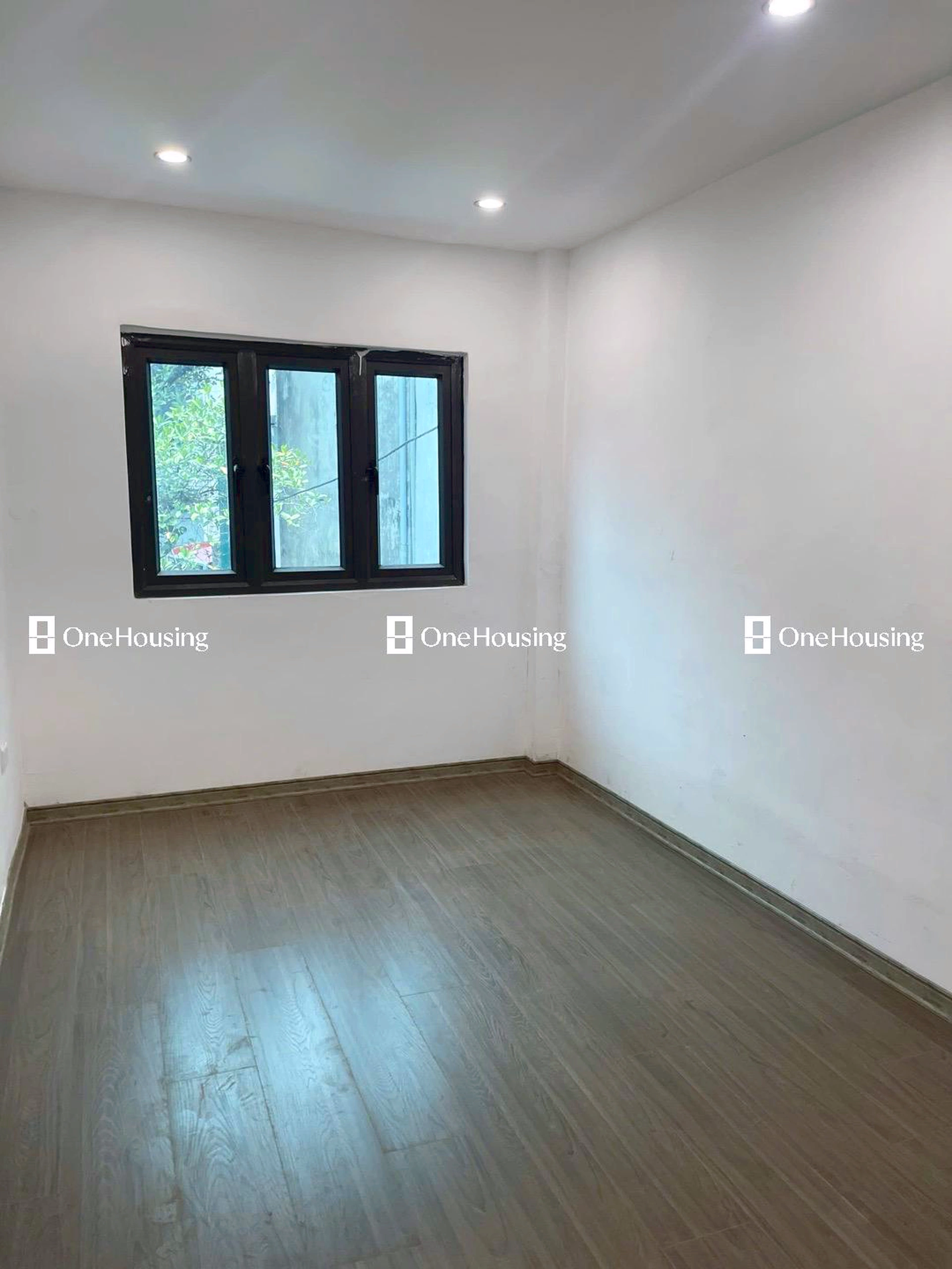 Nhà mặt ngõ cách Hà Huy Tập 100m, TT. Yên Viên, H. Gia Lâm, TP. Hà Nội