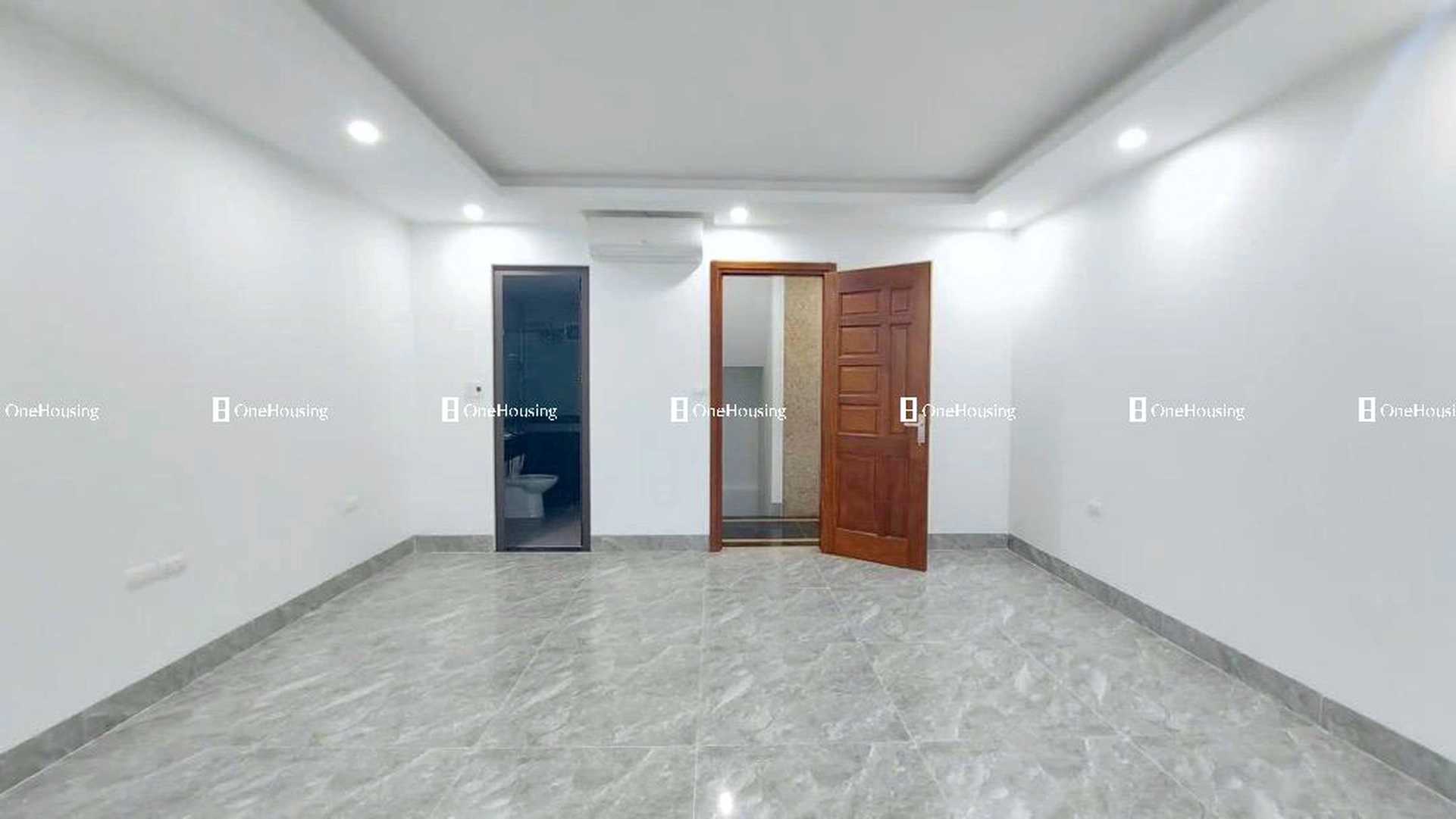 Nhà mặt ngõ cách Hồ Tùng Mậu 5m, P. Phú Diễn, Q. Bắc Từ Liêm, TP. Hà Nội