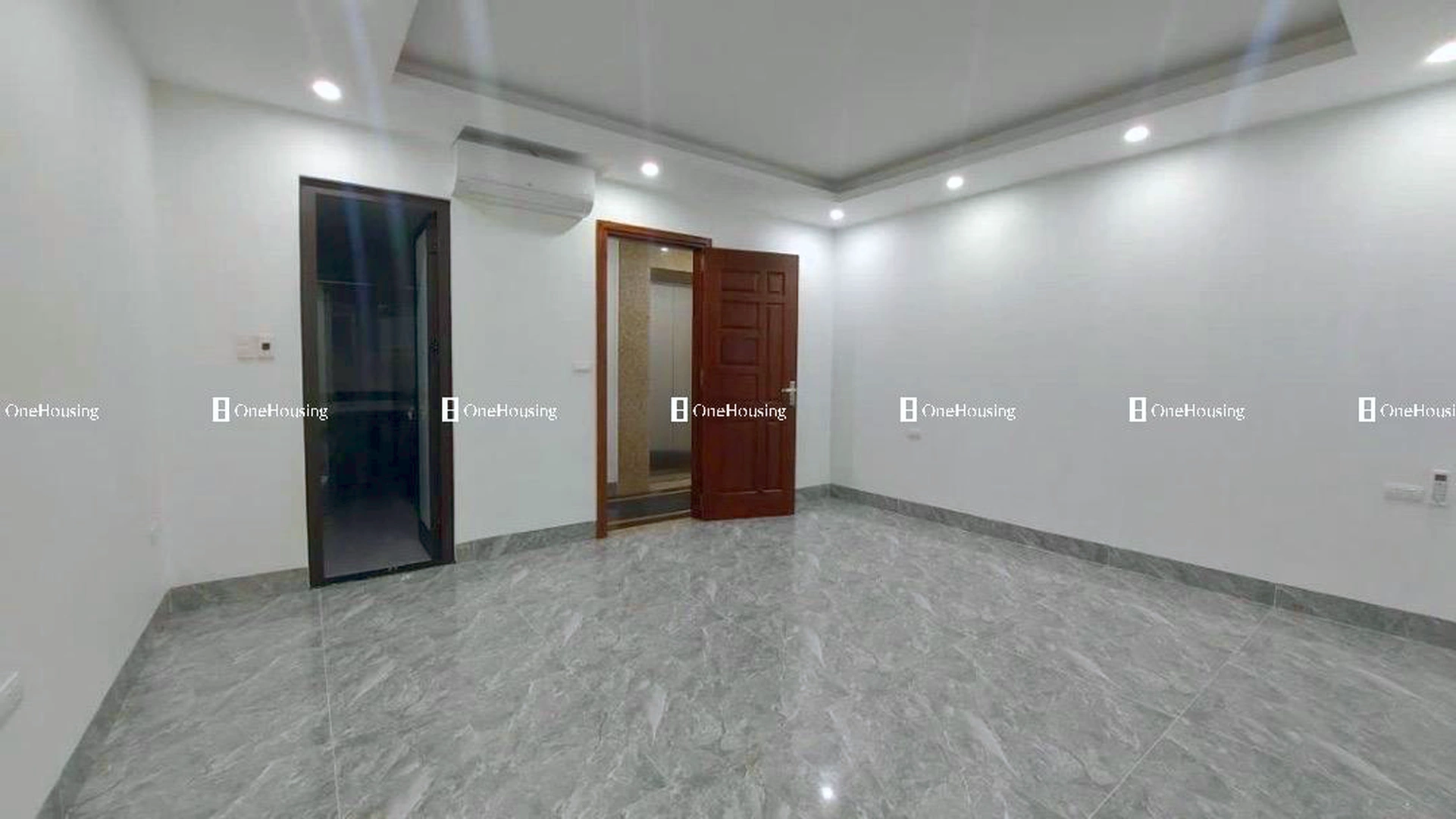 Nhà mặt ngõ cách Hồ Tùng Mậu 5m, P. Phú Diễn, Q. Bắc Từ Liêm, TP. Hà Nội