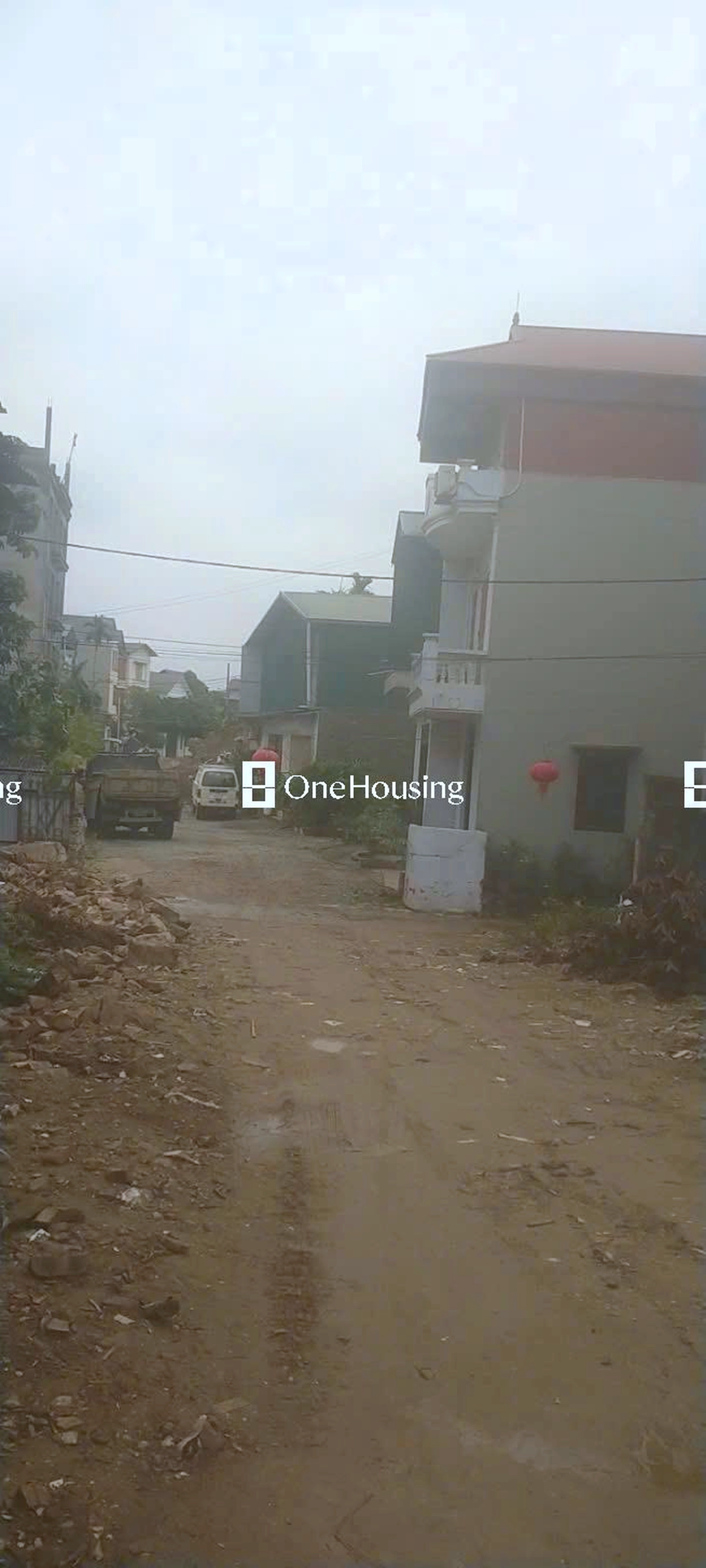 Đất nền cách Bát Khối (Mặt đê sông Hồng) 2m, P. Cự Khối, Q. Long Biên, TP. Hà Nội