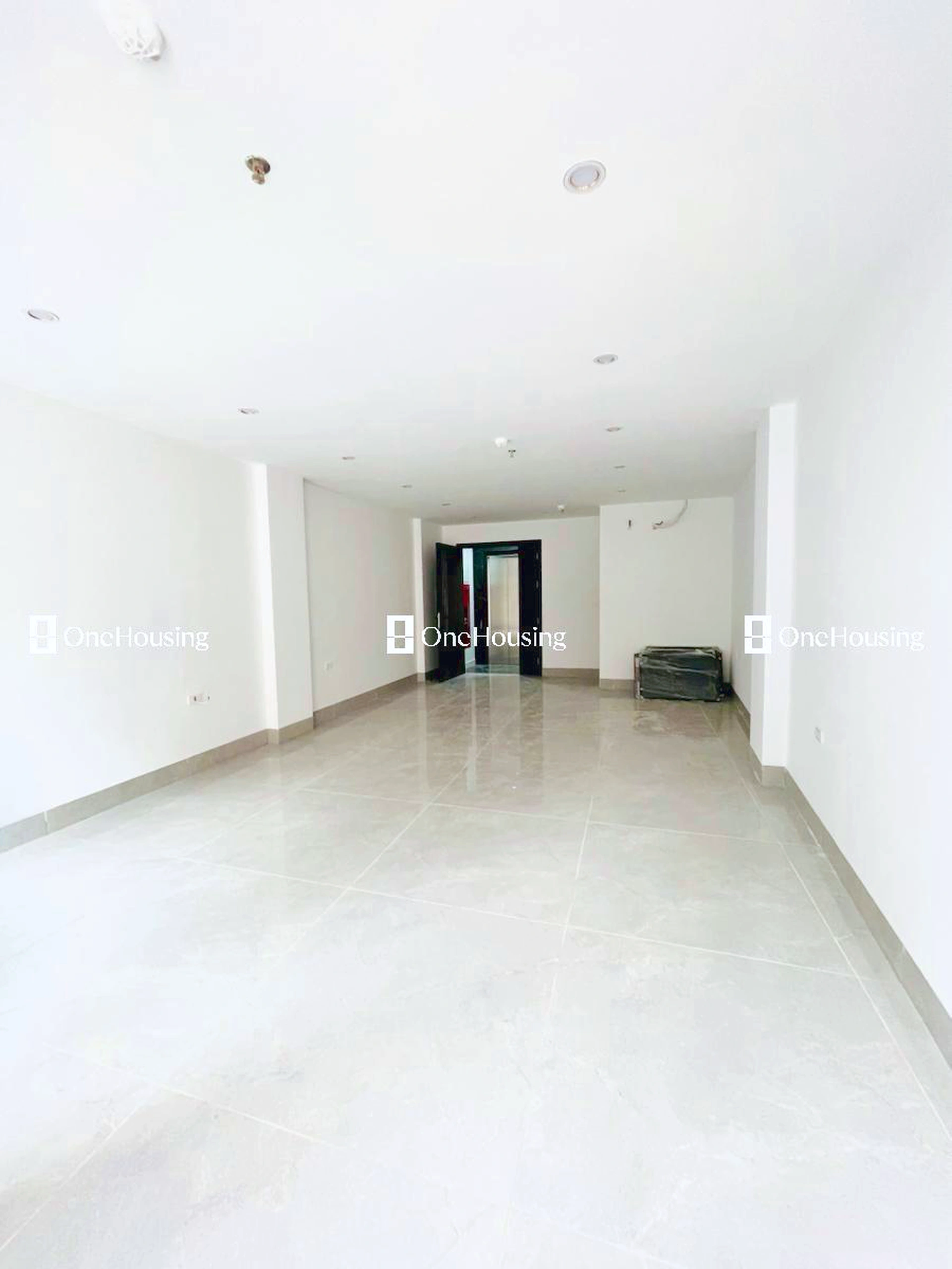 Nhà mặt phố Bùi Xương Trạch, P. Định Công, Q. Hoàng Mai, TP. Hà Nội