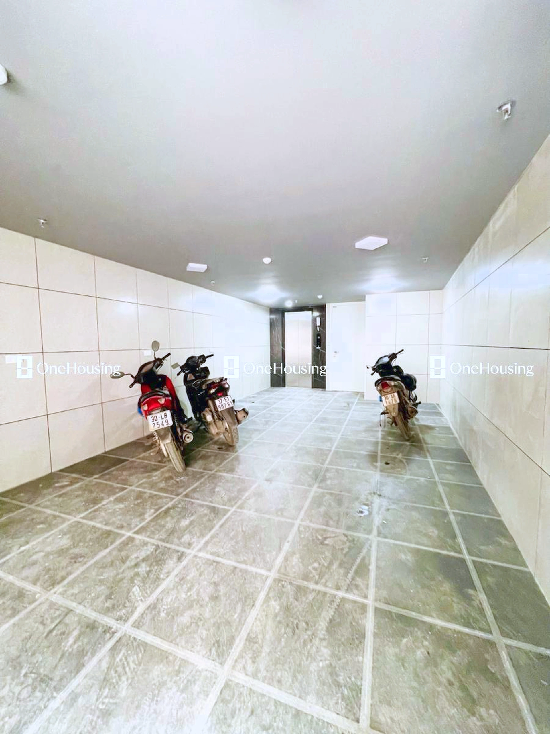 Nhà mặt phố Bùi Xương Trạch, P. Định Công, Q. Hoàng Mai, TP. Hà Nội