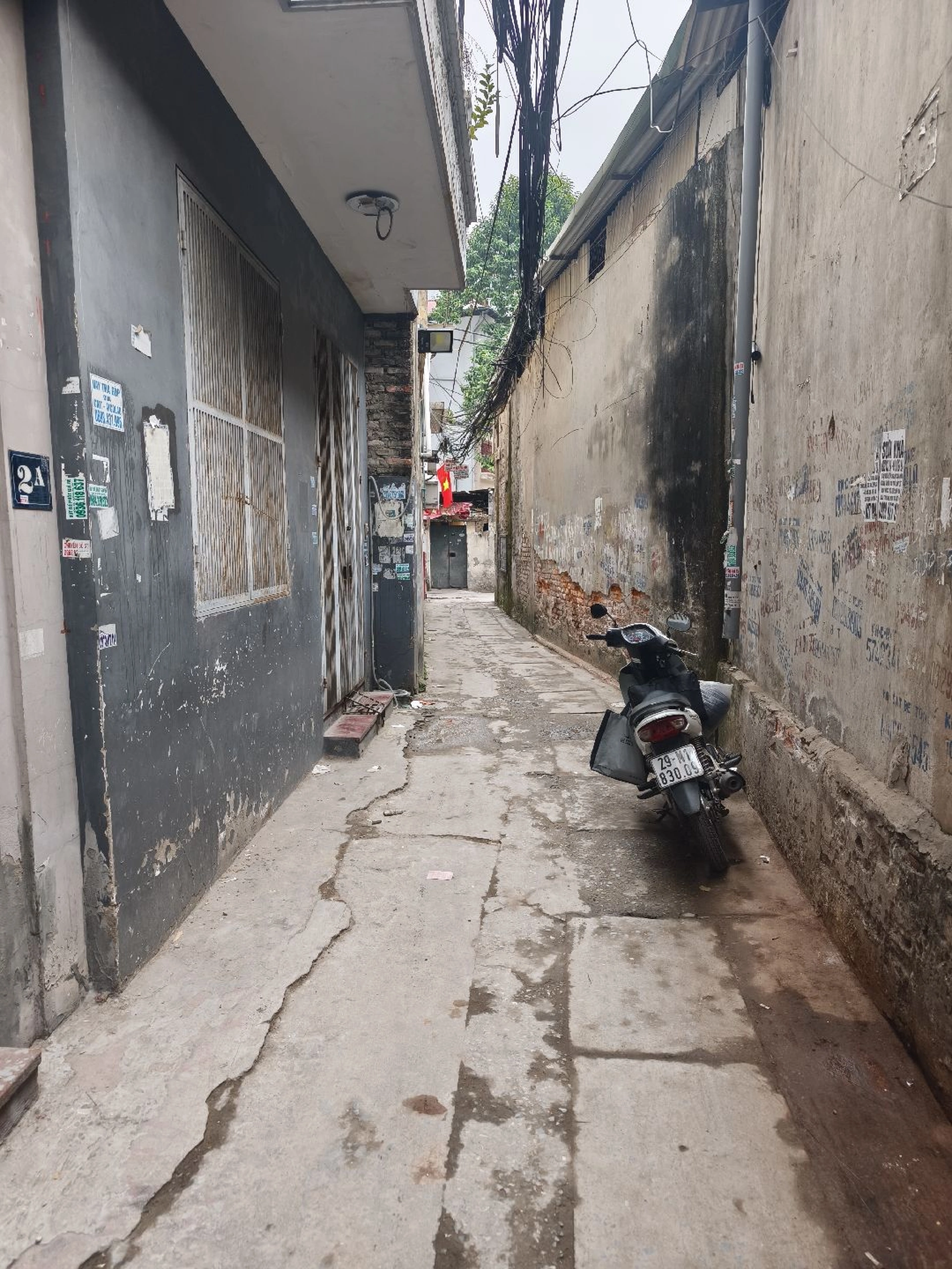 Nhà mặt ngõ cách Cầu Giấy 30m, P. Quan Hoa, Q. Cầu Giấy, TP. Hà Nội