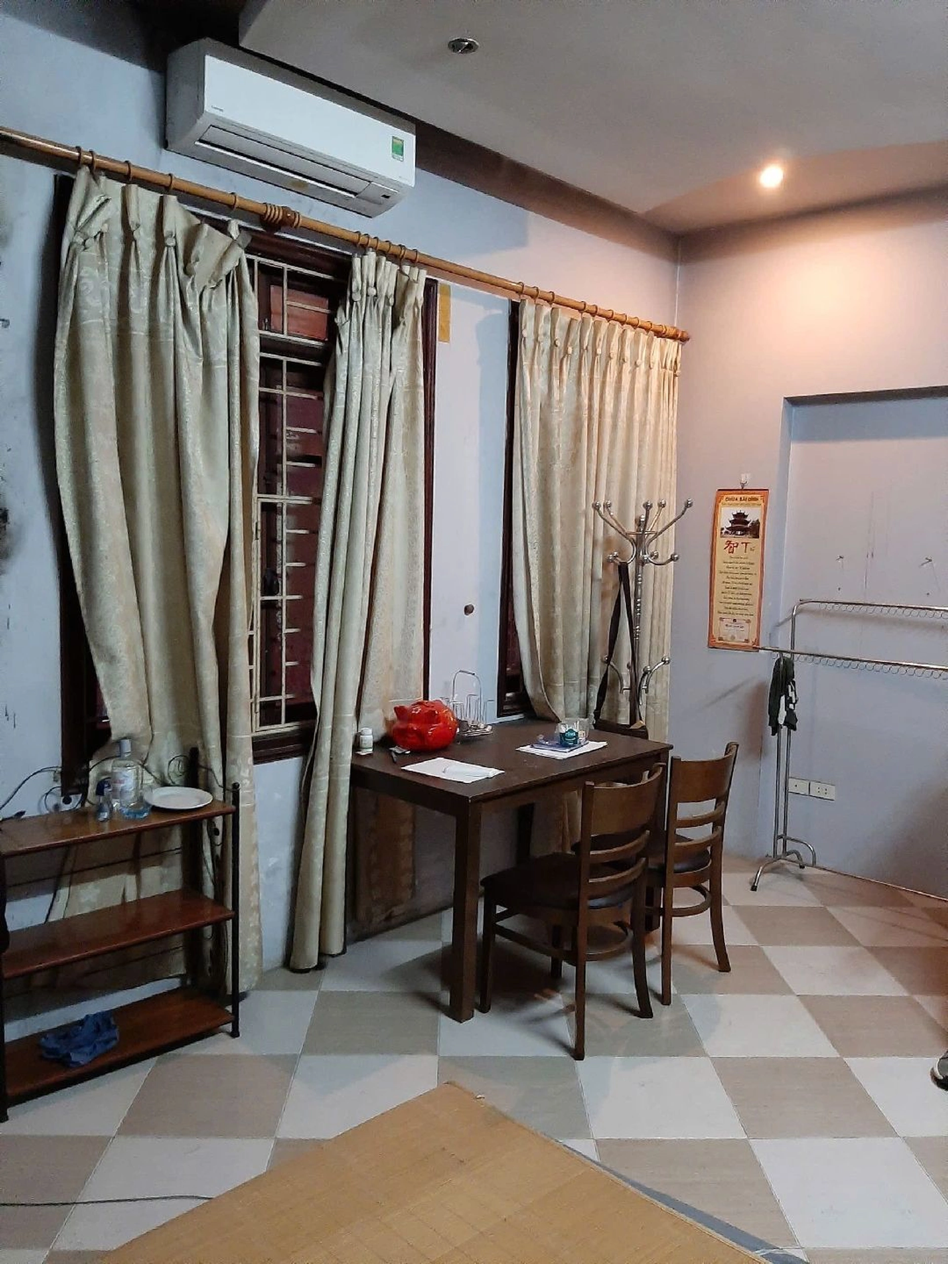 Nhà mặt ngõ cách Cầu Giấy 30m, P. Quan Hoa, Q. Cầu Giấy, TP. Hà Nội