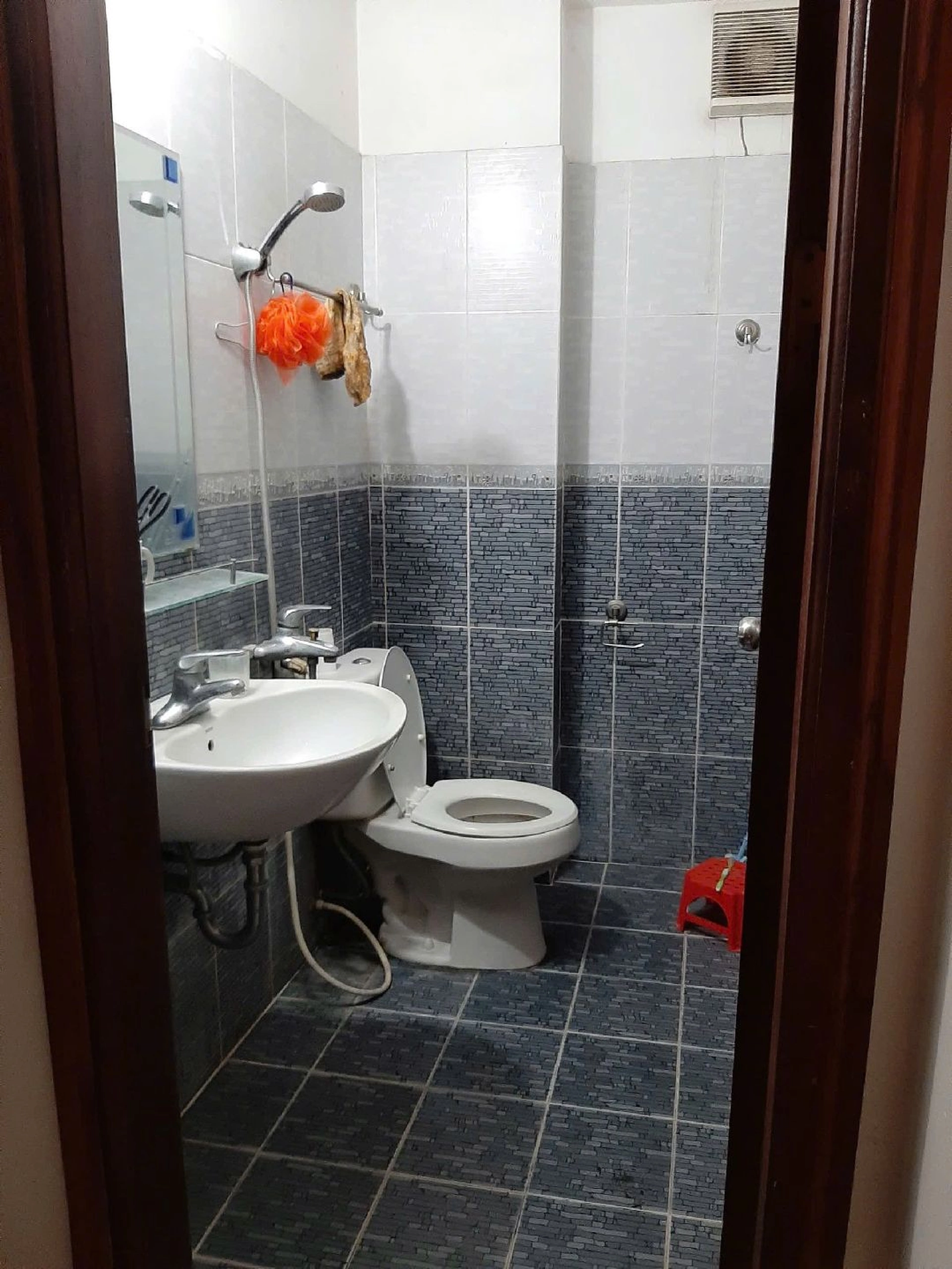 Nhà mặt ngõ cách Cầu Giấy 30m, P. Quan Hoa, Q. Cầu Giấy, TP. Hà Nội